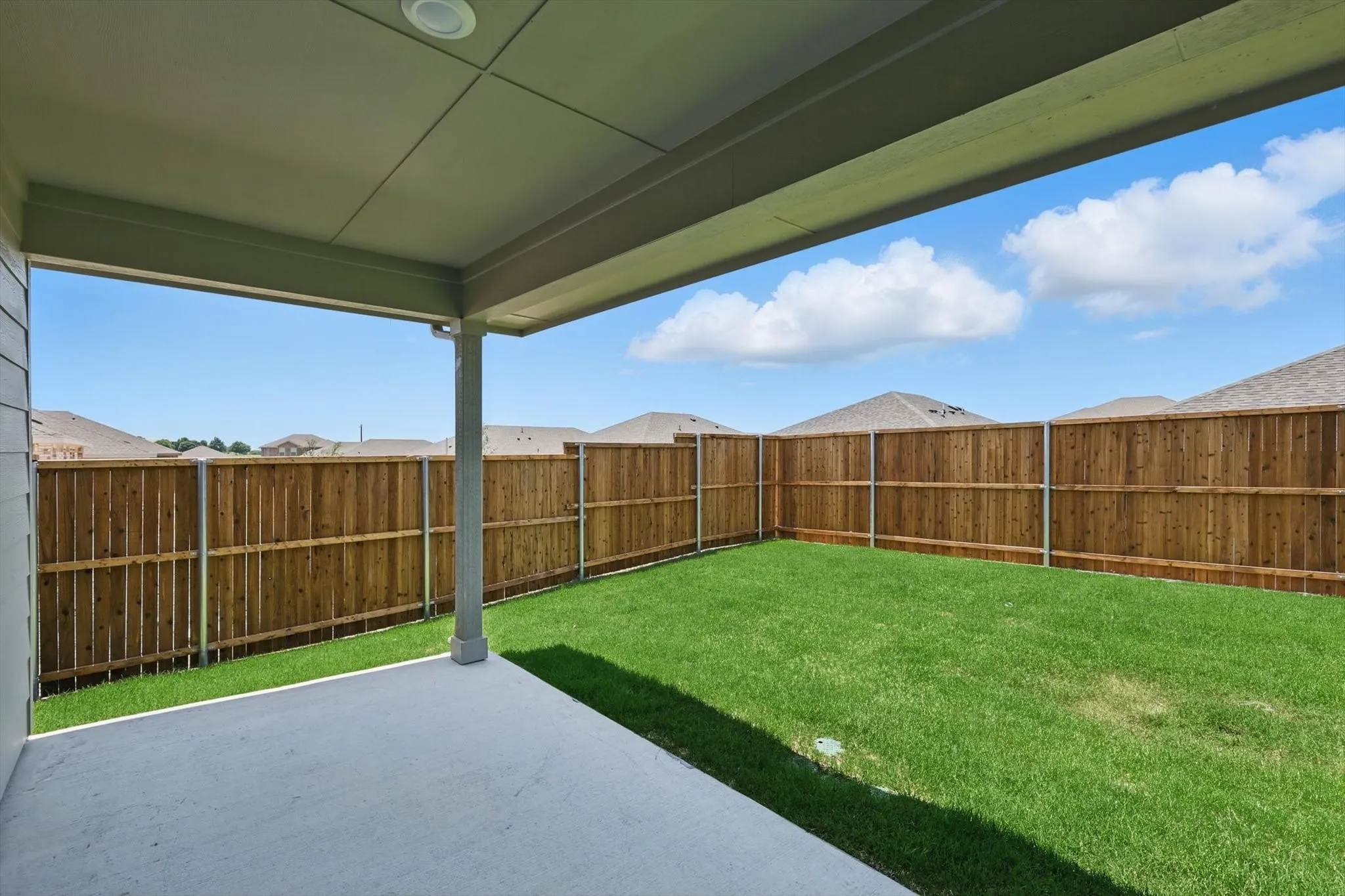 Single Family Residence For Rent in Collin County , 3928 Malachite Drive, Celina, Texas 75009, 4 Bedroom, 2 Bathroom, 2 Garage spaces, 2,065 Sqft, built in 2025, mls#21347824, Real Estate Agent in Celina, Homes For Rent in Collin county, Homes For Rent in Celina, Realtor in Celina Texas, Real Estate Brokerage Independent Realty Texas, Luminita Cordes Realtor