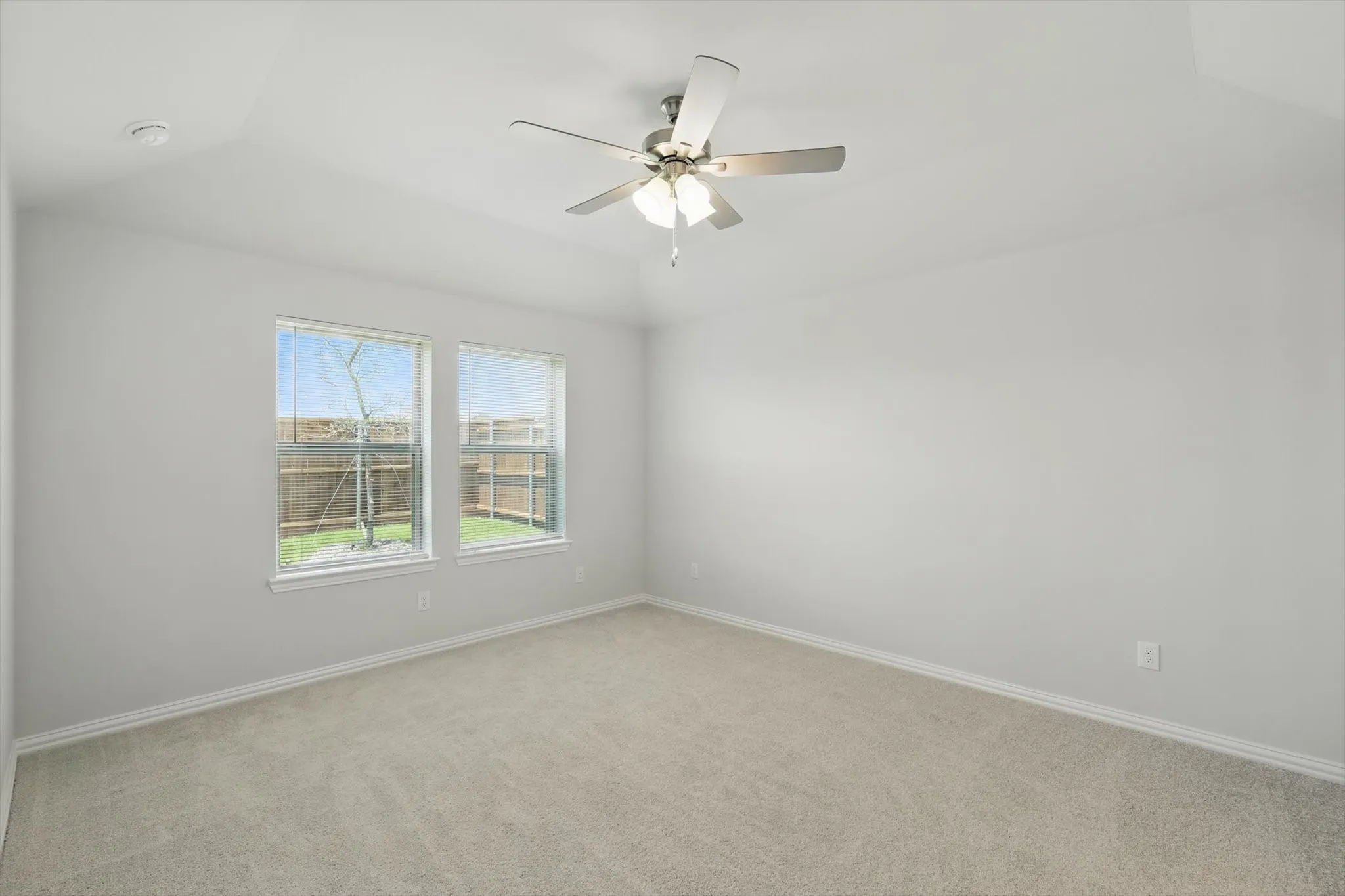 Single Family Residence For Rent in Collin County , 3928 Malachite Drive, Celina, Texas 75009, 4 Bedroom, 2 Bathroom, 2 Garage spaces, 2,065 Sqft, built in 2025, mls#21347824, Real Estate Agent in Celina, Homes For Rent in Collin county, Homes For Rent in Celina, Realtor in Celina Texas, Real Estate Brokerage Independent Realty Texas, Luminita Cordes Realtor