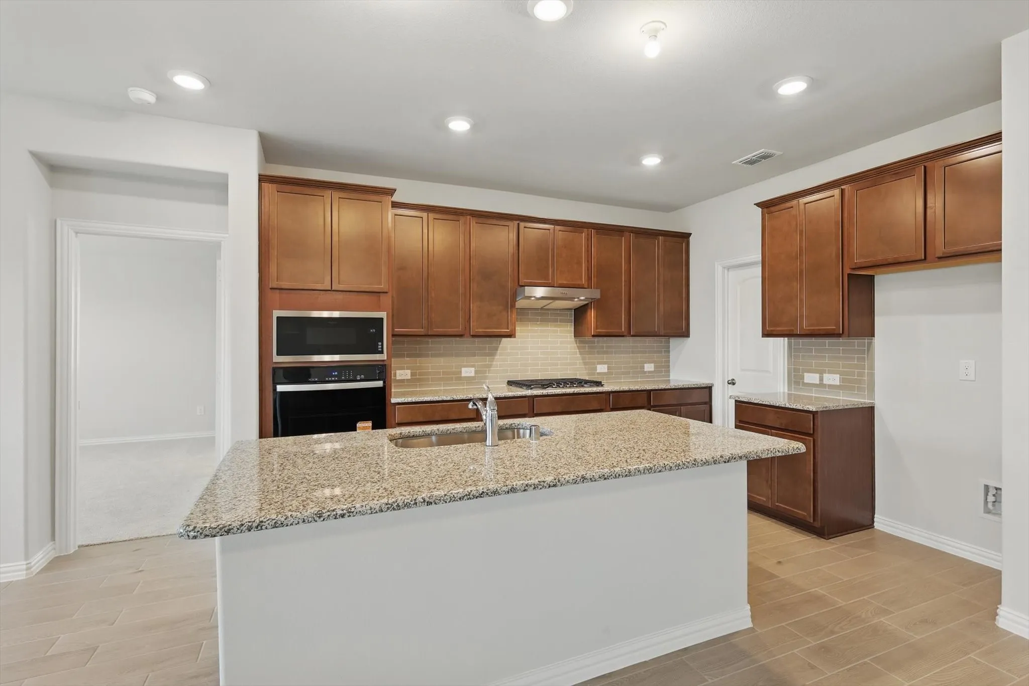 Single Family Residence For Rent in Collin County , 3928 Malachite Drive, Celina, Texas 75009, 4 Bedroom, 2 Bathroom, 2 Garage spaces, 2,065 Sqft, built in 2025, mls#21347824, Real Estate Agent in Celina, Homes For Rent in Collin county, Homes For Rent in Celina, Realtor in Celina Texas, Real Estate Brokerage Independent Realty Texas, Luminita Cordes Realtor