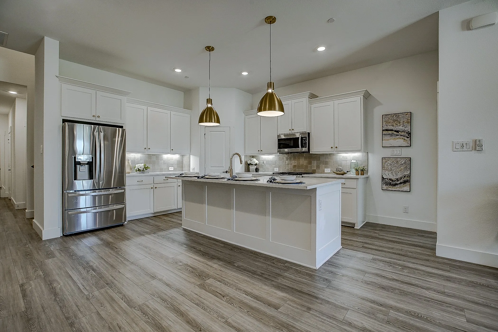 Townhouse For Sale in Collin County , 613 Cloverleaf Drive, Wylie, Texas 75098, 3 Bedroom, 3 Bathroom, 2 Garage spaces, 1,701 Sqft, built in 2022, mls#21347814, Real Estate Agent in Wylie, Homes For Sale in Collin county, Homes For Sale in Wylie, Realtor in Wylie Texas, Real Estate Brokerage Independent Realty Texas, Luminita Cordes Realtor