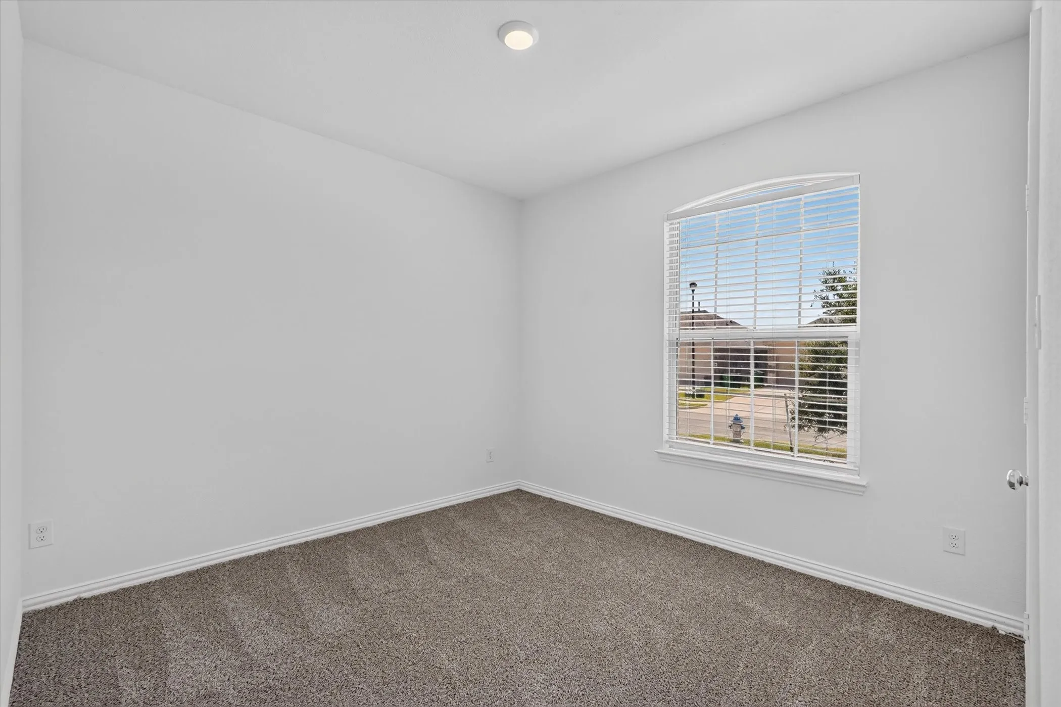 Single Family Residence For Sale in Kaufman County , 1432 Reunion Drive, Crandall, Texas 75114, 3 Bedroom, 2 Bathroom, 2 Garage spaces, 1,603 Sqft, built in 2023, mls#21347834, Real Estate Agent in Crandall, Homes For Sale in Kaufman county, Homes For Sale in Crandall, Realtor in Crandall Texas, Real Estate Brokerage Independent Realty Texas, Luminita Cordes Realtor
