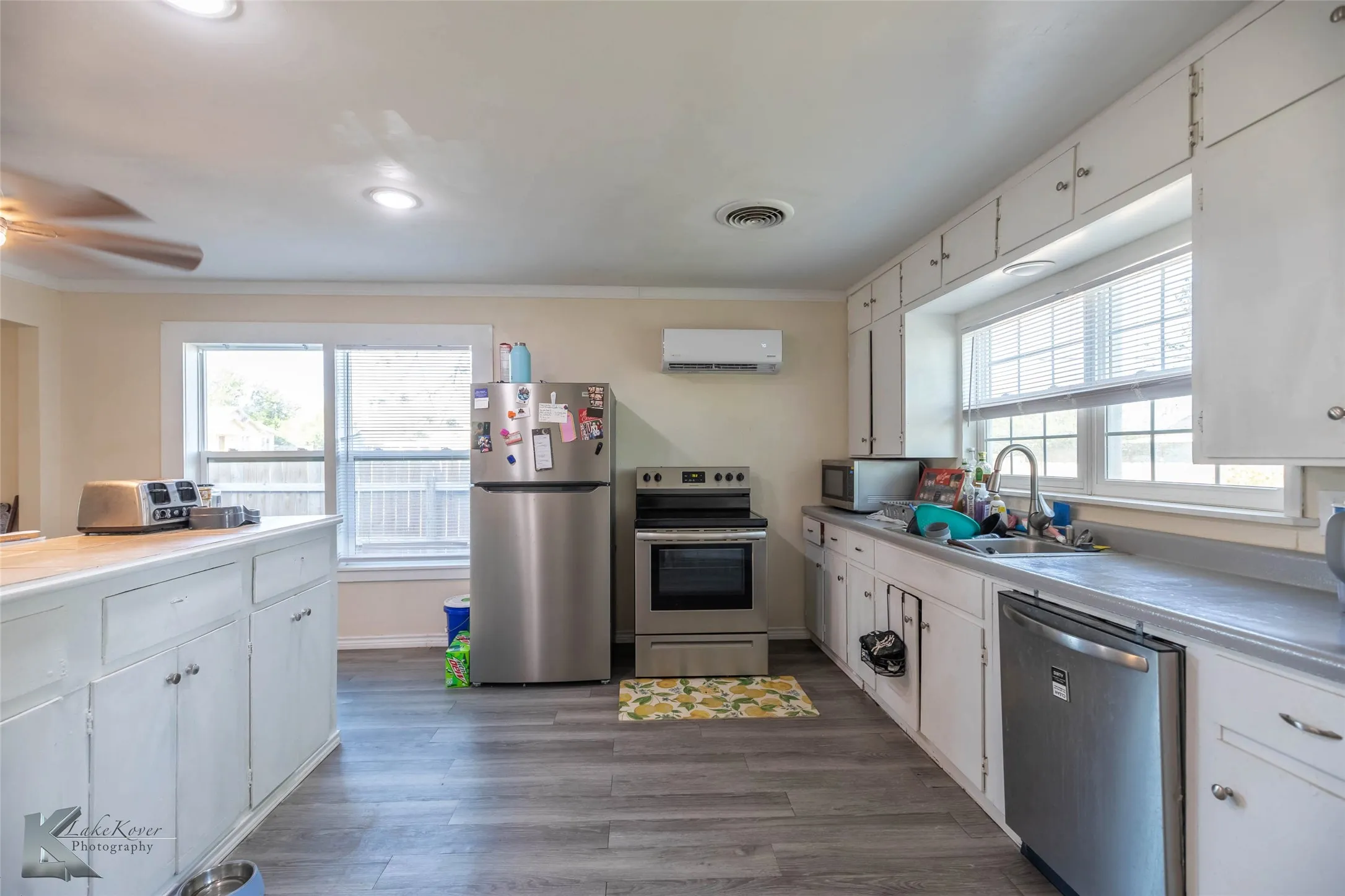 Single Family Residence For Sale in Knox County , 600 SE 3rd Street, Knox City, Texas 79529, 2 Bedrooms, 1 Bathroom, Garage spaces, 1,064 Sqft, built in 0, Price $89,900, mls#21345055, Real Estate Agent in Knox City, Homes For Sale in Knox county, Homes For Sale in Knox City, Realtor in Knox City Texas, Real Estate Brokerage Independent Realty Texas, Luminita Cordes Realtor
