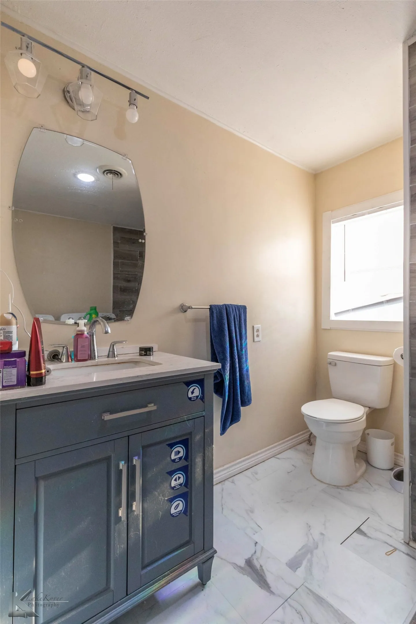 Single Family Residence For Sale in Knox County , 600 SE 3rd Street, Knox City, Texas 79529, 2 Bedrooms, 1 Bathroom, Garage spaces, 1,064 Sqft, built in 0, Price $89,900, mls#21345055, Real Estate Agent in Knox City, Homes For Sale in Knox county, Homes For Sale in Knox City, Realtor in Knox City Texas, Real Estate Brokerage Independent Realty Texas, Luminita Cordes Realtor