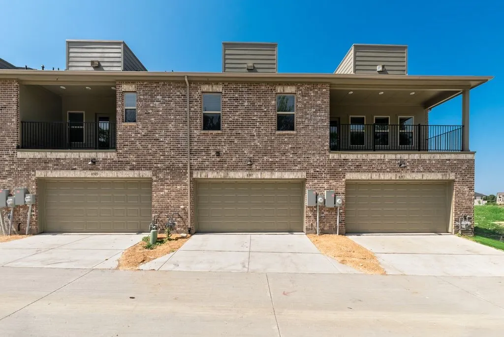 Townhouse For Sale in Dallas County , 8301 Bayside Drive, Rowlett, Texas 75088, 3 Bedroom, 3 Bathroom, 2 Garage spaces, 1,974 Sqft, built in 2026, mls#21347030, Real Estate Agent in Rowlett, Homes For Sale in Dallas county, Homes For Sale in Rowlett, Realtor in Rowlett Texas, Real Estate Brokerage Independent Realty Texas, Luminita Cordes Realtor