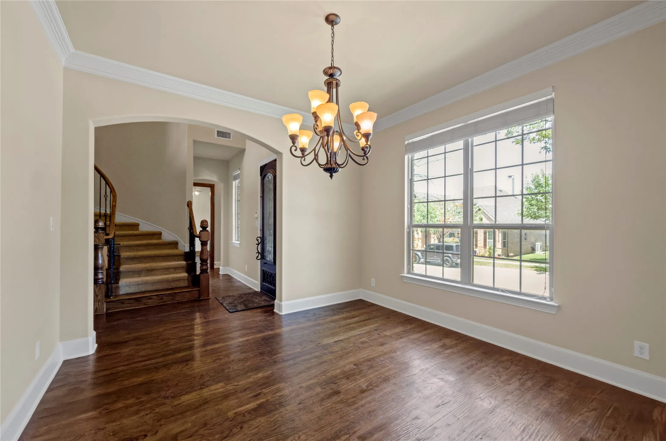 Single Family Residence For Sale in Denton County , 2116 Ironside Drive, Lewisville, Texas 75056, 4 Bedroom, 5 Bathroom, 3 Garage spaces, 3,902 Sqft, built in 2008, mls#21336356, Real Estate Agent in Lewisville, Homes For Sale in Denton county, Homes For Sale in Lewisville, Realtor in Lewisville Texas, Real Estate Brokerage Independent Realty Texas, Luminita Cordes Realtor
