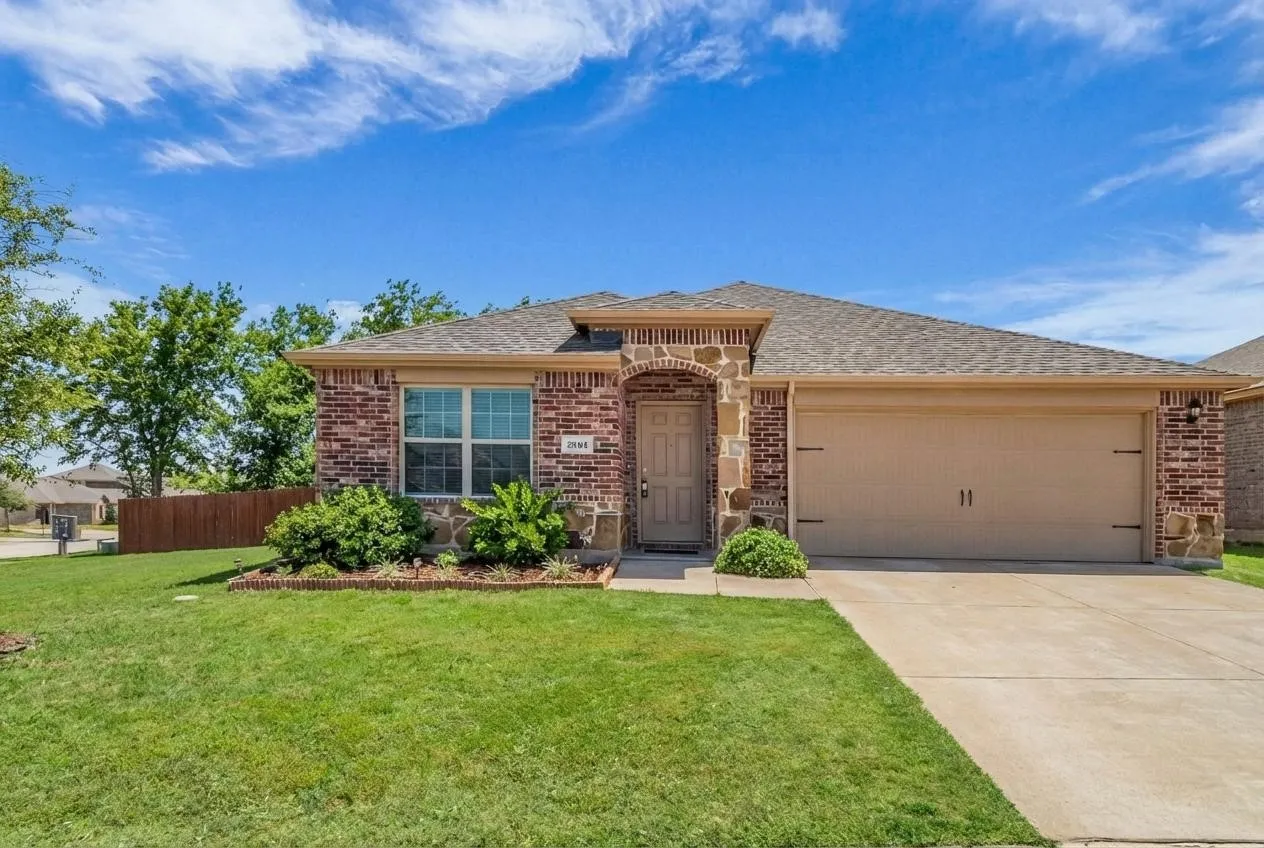 Single Family Residence For Sale in Collin County , 1301 Copper Street, Princeton, Texas 75407, 4 Bedroom, 2 Bathroom, 2 Garage spaces, 1,892 Sqft, built in 2017, mls#21342932, Real Estate Agent in Princeton, Homes For Sale in Collin county, Homes For Sale in Princeton, Realtor in Princeton Texas, Real Estate Brokerage Independent Realty Texas, Luminita Cordes Realtor
