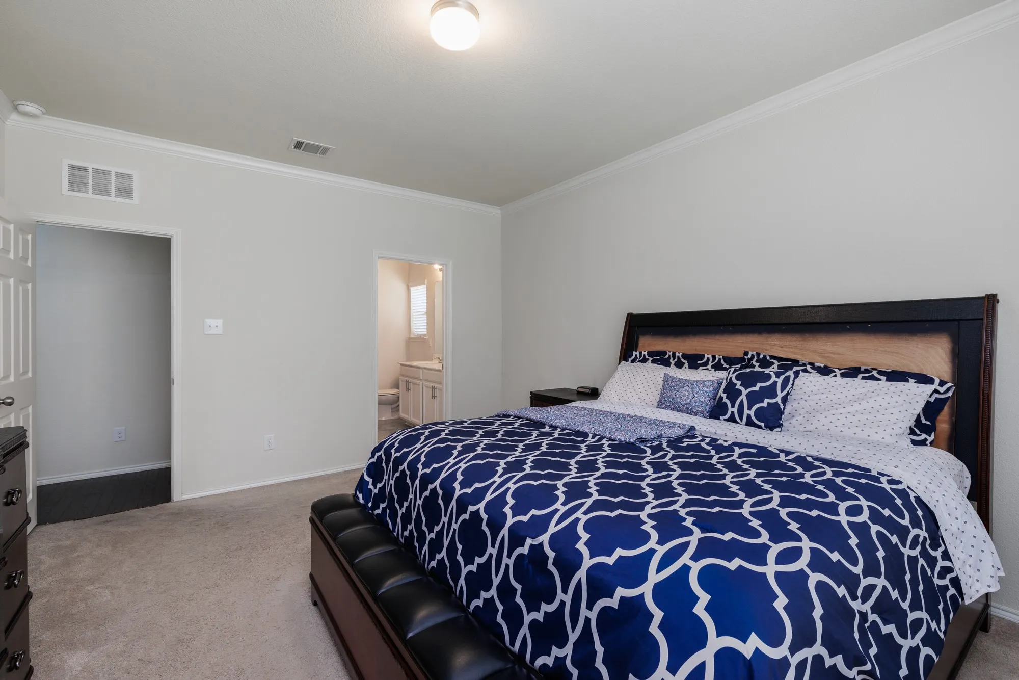 Single Family Residence For Sale in Tarrant County , 7444 Bronsind Trail, Fort Worth, Texas 76131, 4 Bedroom, 3 Bathroom, 2 Garage spaces, 2,846 Sqft, built in 2018, mls#21347859, Real Estate Agent in Fort Worth, Homes For Sale in Tarrant county, Homes For Sale in Fort Worth, Realtor in Fort Worth Texas, Real Estate Brokerage Independent Realty Texas, Luminita Cordes Realtor