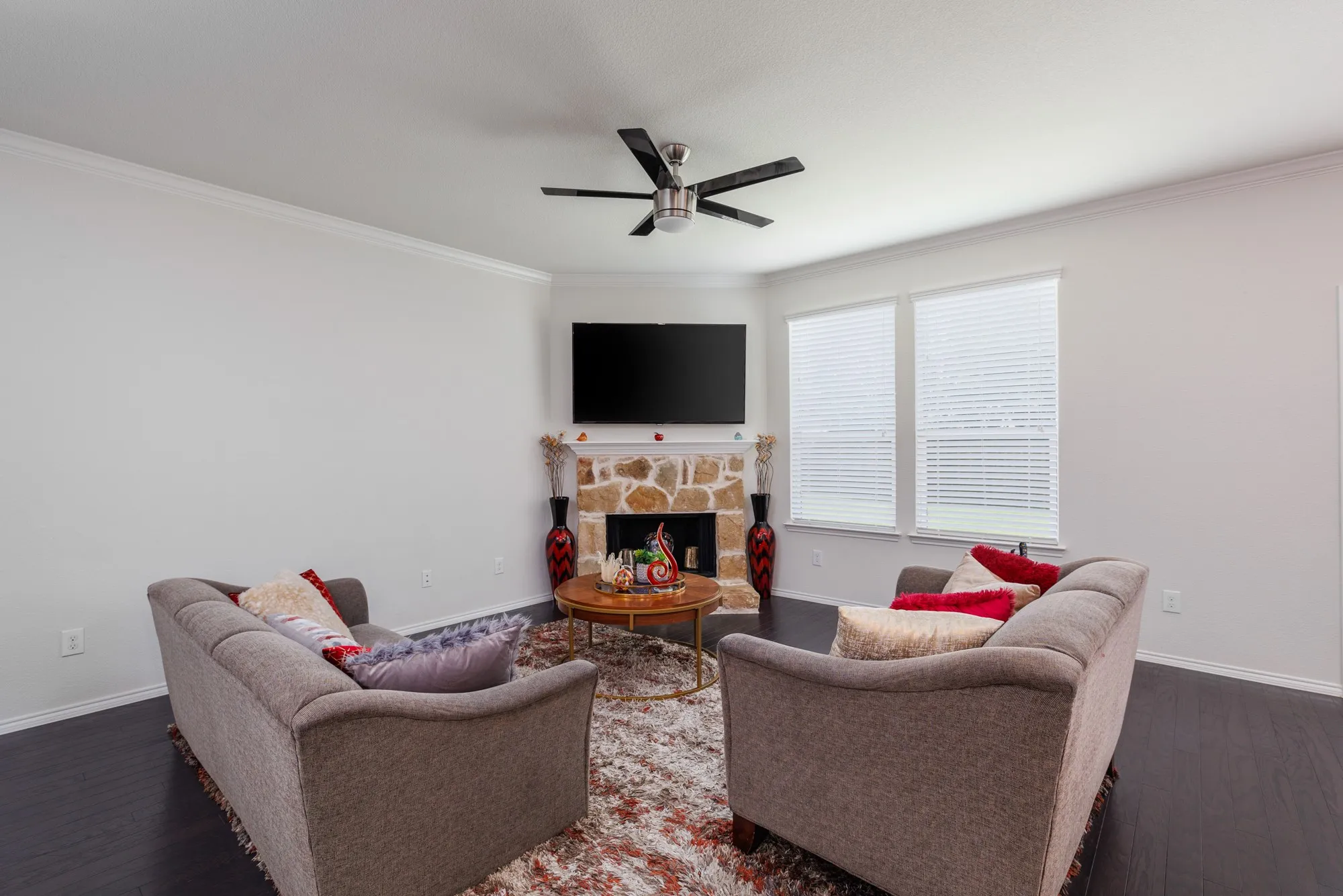 Single Family Residence For Sale in Tarrant County , 7444 Bronsind Trail, Fort Worth, Texas 76131, 4 Bedroom, 3 Bathroom, 2 Garage spaces, 2,846 Sqft, built in 2018, mls#21347859, Real Estate Agent in Fort Worth, Homes For Sale in Tarrant county, Homes For Sale in Fort Worth, Realtor in Fort Worth Texas, Real Estate Brokerage Independent Realty Texas, Luminita Cordes Realtor