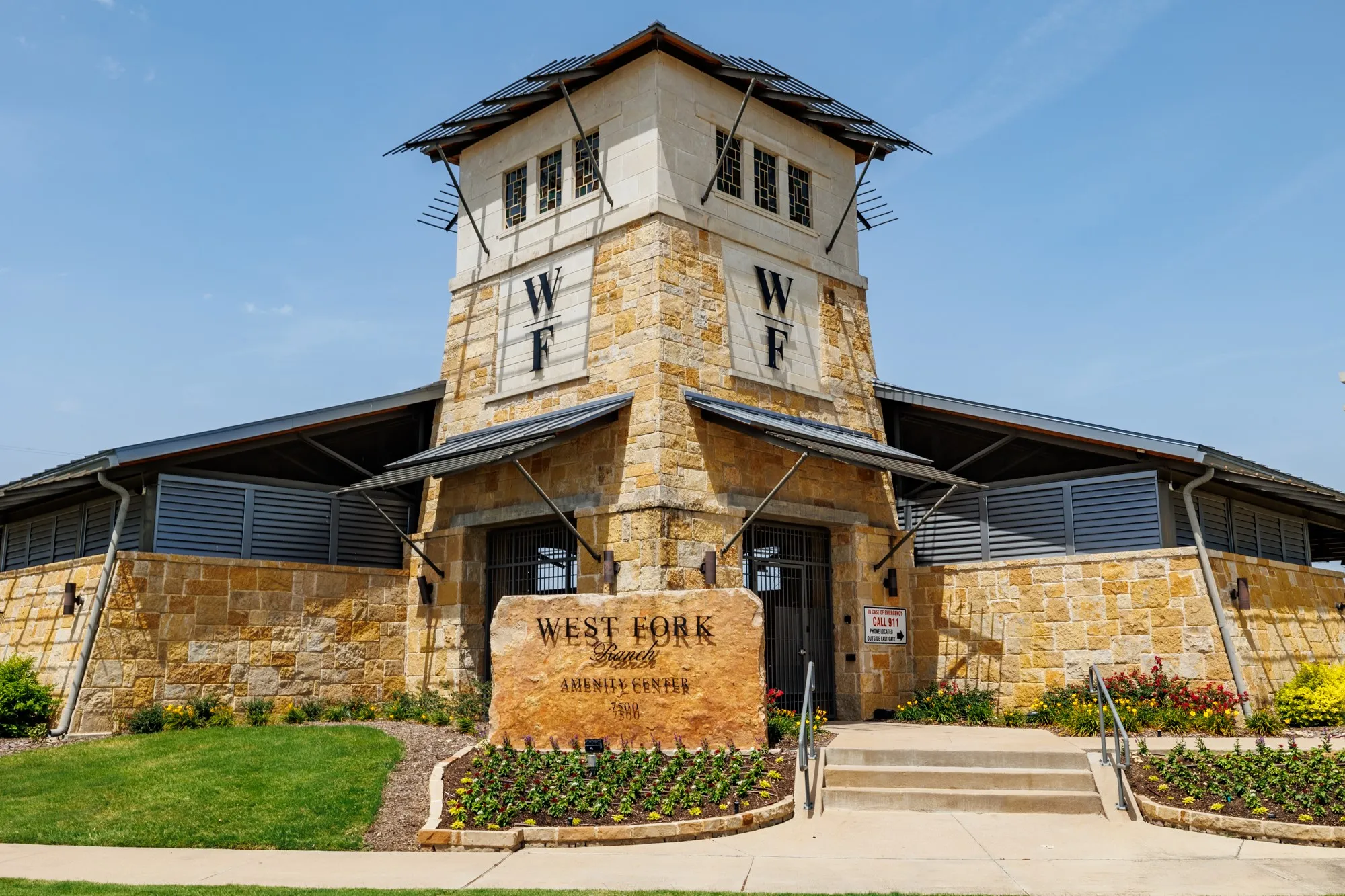 Single Family Residence For Sale in Tarrant County , 7444 Bronsind Trail, Fort Worth, Texas 76131, 4 Bedroom, 3 Bathroom, 2 Garage spaces, 2,846 Sqft, built in 2018, mls#21347859, Real Estate Agent in Fort Worth, Homes For Sale in Tarrant county, Homes For Sale in Fort Worth, Realtor in Fort Worth Texas, Real Estate Brokerage Independent Realty Texas, Luminita Cordes Realtor