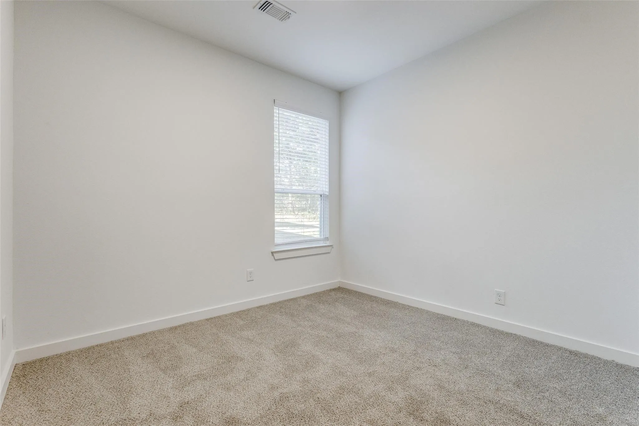 Duplex For Rent in Grayson County , 1025 Ray Drive, Denison, Texas 75020, 3 Bedroom, 2 Bathroom, Garage spaces, 1,368 Sqft, built in 2023, mls#21347861, Real Estate Agent in Denison, Homes For Rent in Grayson county, Homes For Rent in Denison, Realtor in Denison Texas, Real Estate Brokerage Independent Realty Texas, Luminita Cordes Realtor