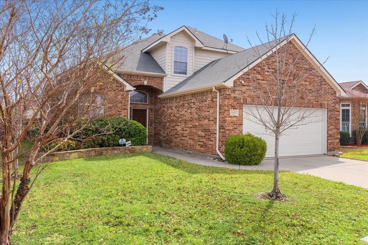 Single Family Residence For Sale in Dallas County , 8604 Secret Forest Drive, Dallas, Texas 75249, 4 Bedroom, 3 Bathroom, 2 Garage spaces, 2,477 Sqft, built in 2006, mls#21347868, Real Estate Agent in Dallas, Homes For Sale in Dallas county, Homes For Sale in Dallas, Realtor in Dallas Texas, Real Estate Brokerage Independent Realty Texas, Luminita Cordes Realtor