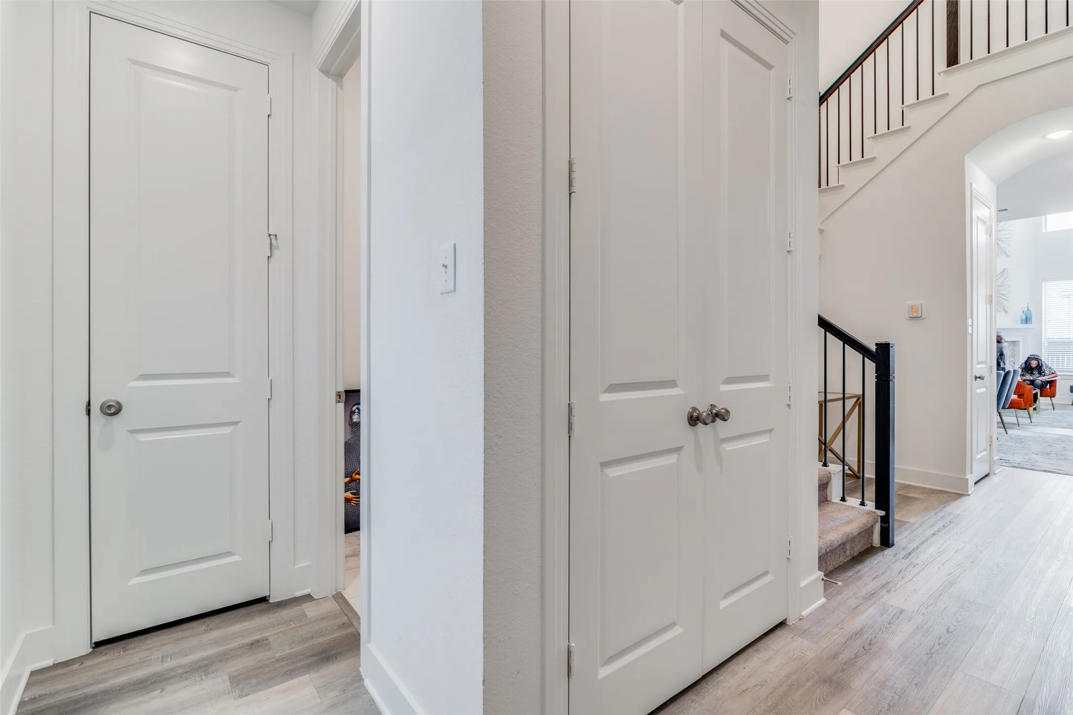 Townhouse For Sale in Kaufman County , 1118 Queensdown Way, Forney, Texas 75126, 3 Bedroom, 3 Bathroom, 2 Garage spaces, 2,019 Sqft, built in 2022, mls#21347577, Real Estate Agent in Forney, Homes For Sale in Kaufman county, Homes For Sale in Forney, Realtor in Forney Texas, Real Estate Brokerage Independent Realty Texas, Luminita Cordes Realtor