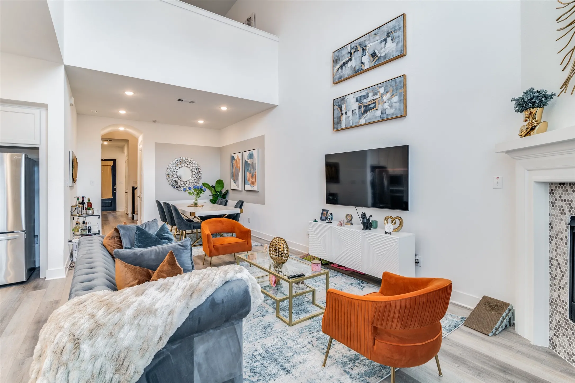 Townhouse For Rent in Kaufman County , 1118 Queensdown Way, Forney, Texas 75126, 3 Bedroom, 3 Bathroom, 2 Garage spaces, 2,019 Sqft, built in 2022, mls#21347582, Real Estate Agent in Forney, Homes For Rent in Kaufman county, Homes For Rent in Forney, Realtor in Forney Texas, Real Estate Brokerage Independent Realty Texas, Luminita Cordes Realtor