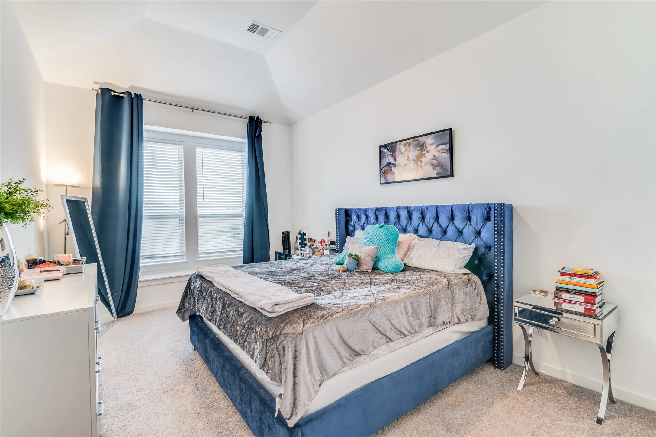 Townhouse For Rent in Kaufman County , 1118 Queensdown Way, Forney, Texas 75126, 3 Bedroom, 3 Bathroom, 2 Garage spaces, 2,019 Sqft, built in 2022, mls#21347582, Real Estate Agent in Forney, Homes For Rent in Kaufman county, Homes For Rent in Forney, Realtor in Forney Texas, Real Estate Brokerage Independent Realty Texas, Luminita Cordes Realtor