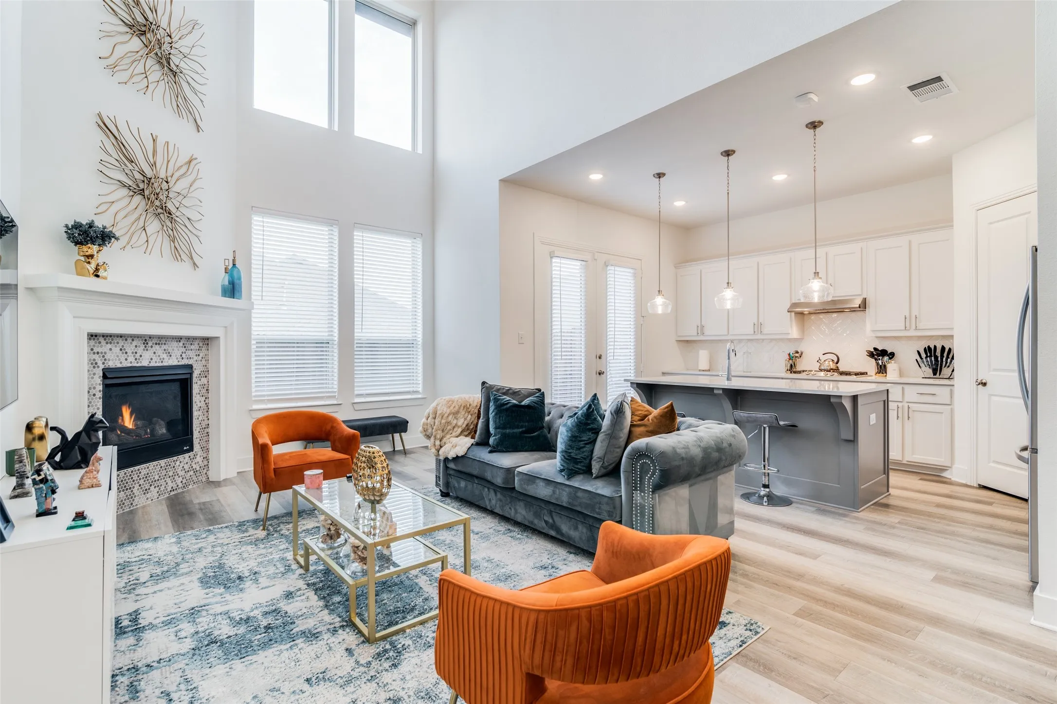 Townhouse For Rent in Kaufman County , 1118 Queensdown Way, Forney, Texas 75126, 3 Bedroom, 3 Bathroom, 2 Garage spaces, 2,019 Sqft, built in 2022, mls#21347582, Real Estate Agent in Forney, Homes For Rent in Kaufman county, Homes For Rent in Forney, Realtor in Forney Texas, Real Estate Brokerage Independent Realty Texas, Luminita Cordes Realtor