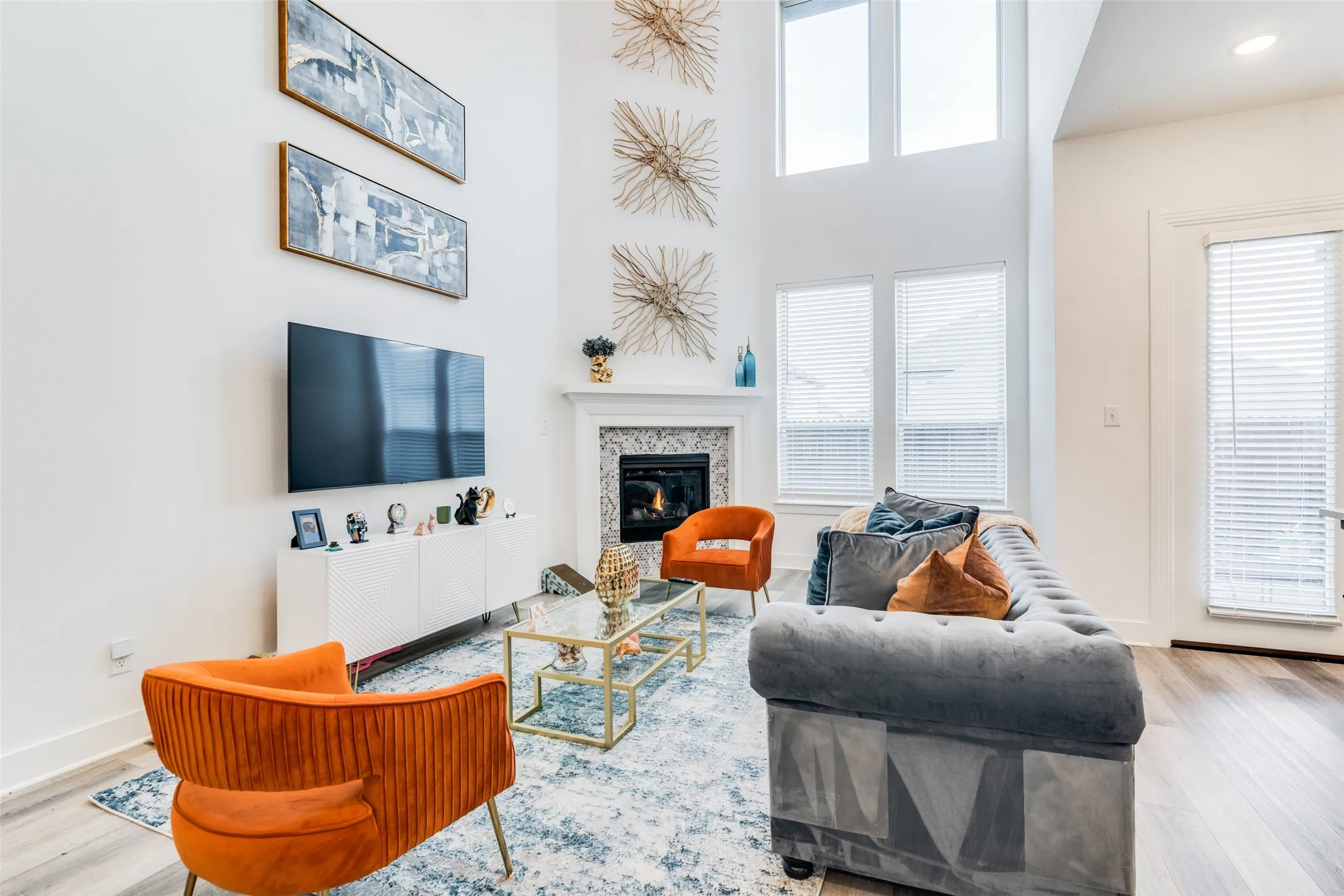 Townhouse For Rent in Kaufman County , 1118 Queensdown Way, Forney, Texas 75126, 3 Bedroom, 3 Bathroom, 2 Garage spaces, 2,019 Sqft, built in 2022, mls#21347582, Real Estate Agent in Forney, Homes For Rent in Kaufman county, Homes For Rent in Forney, Realtor in Forney Texas, Real Estate Brokerage Independent Realty Texas, Luminita Cordes Realtor
