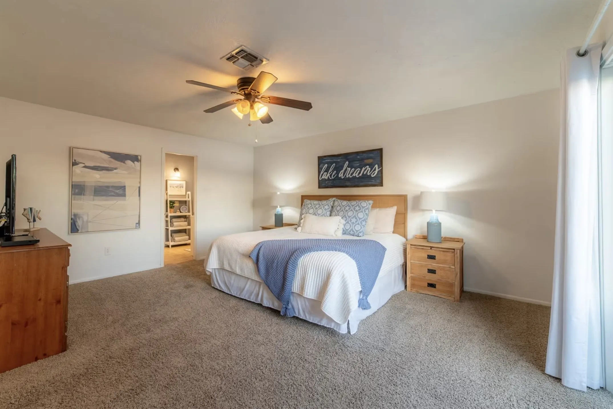 Single Family Residence For Sale in Tarrant County , 6771 Briar Road, Azle, Texas 76020, 5 Bedroom, 5 Bathroom, Garage spaces, 2,356 Sqft, built in 1970, mls#21346439, Real Estate Agent in Azle, Homes For Sale in Tarrant county, Homes For Sale in Azle, Realtor in Azle Texas, Real Estate Brokerage Independent Realty Texas, Luminita Cordes Realtor