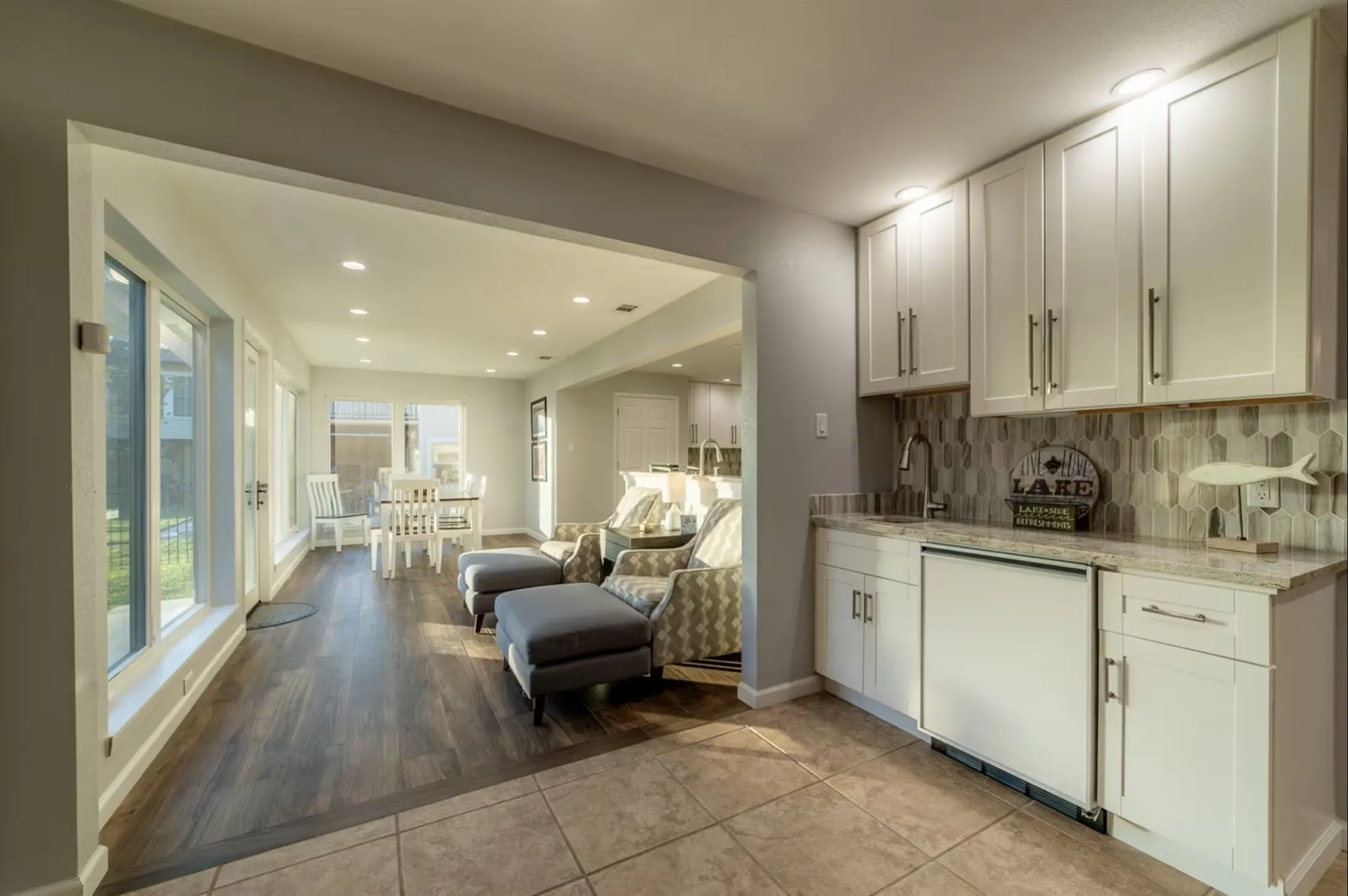 Single Family Residence For Sale in Tarrant County , 6771 Briar Road, Azle, Texas 76020, 5 Bedroom, 5 Bathroom, Garage spaces, 2,356 Sqft, built in 1970, mls#21346439, Real Estate Agent in Azle, Homes For Sale in Tarrant county, Homes For Sale in Azle, Realtor in Azle Texas, Real Estate Brokerage Independent Realty Texas, Luminita Cordes Realtor