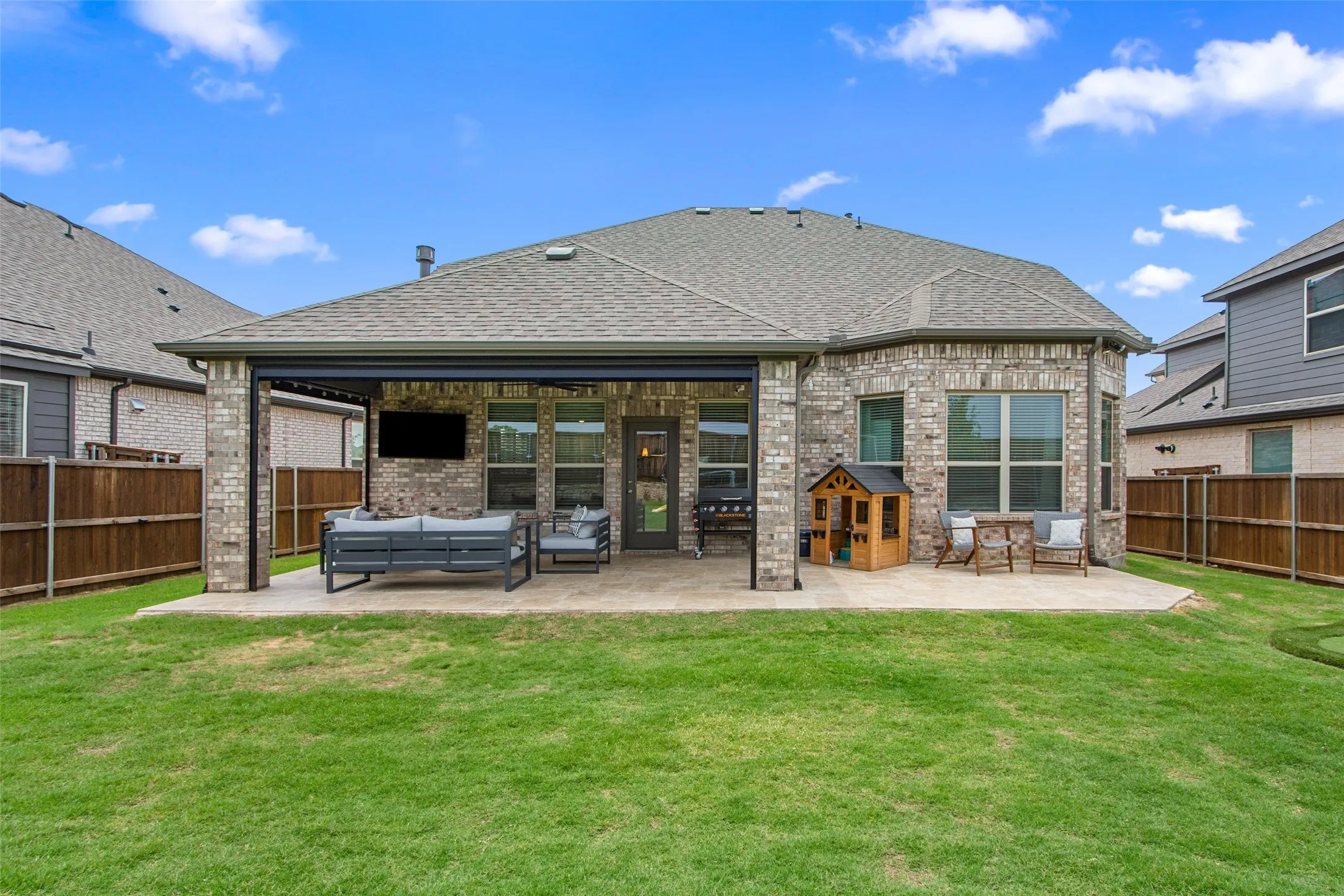 Single Family Residence For Rent in Collin County , 1429 Ross Avenue, Celina, Texas 75009, 4 Bedroom, 4 Bathroom, 2 Garage spaces, 2,821 Sqft, built in 2021, mls#21346026, Real Estate Agent in Celina, Homes For Rent in Collin county, Homes For Rent in Celina, Realtor in Celina Texas, Real Estate Brokerage Independent Realty Texas, Luminita Cordes Realtor