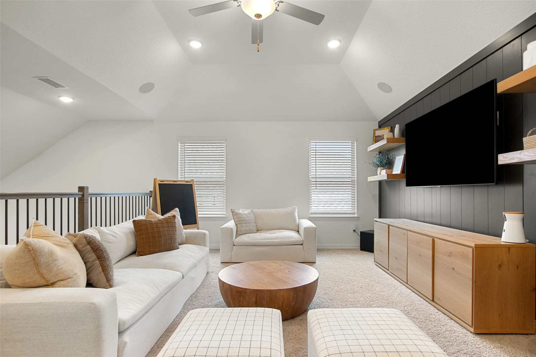 Single Family Residence For Rent in Collin County , 1429 Ross Avenue, Celina, Texas 75009, 4 Bedroom, 4 Bathroom, 2 Garage spaces, 2,821 Sqft, built in 2021, mls#21346026, Real Estate Agent in Celina, Homes For Rent in Collin county, Homes For Rent in Celina, Realtor in Celina Texas, Real Estate Brokerage Independent Realty Texas, Luminita Cordes Realtor