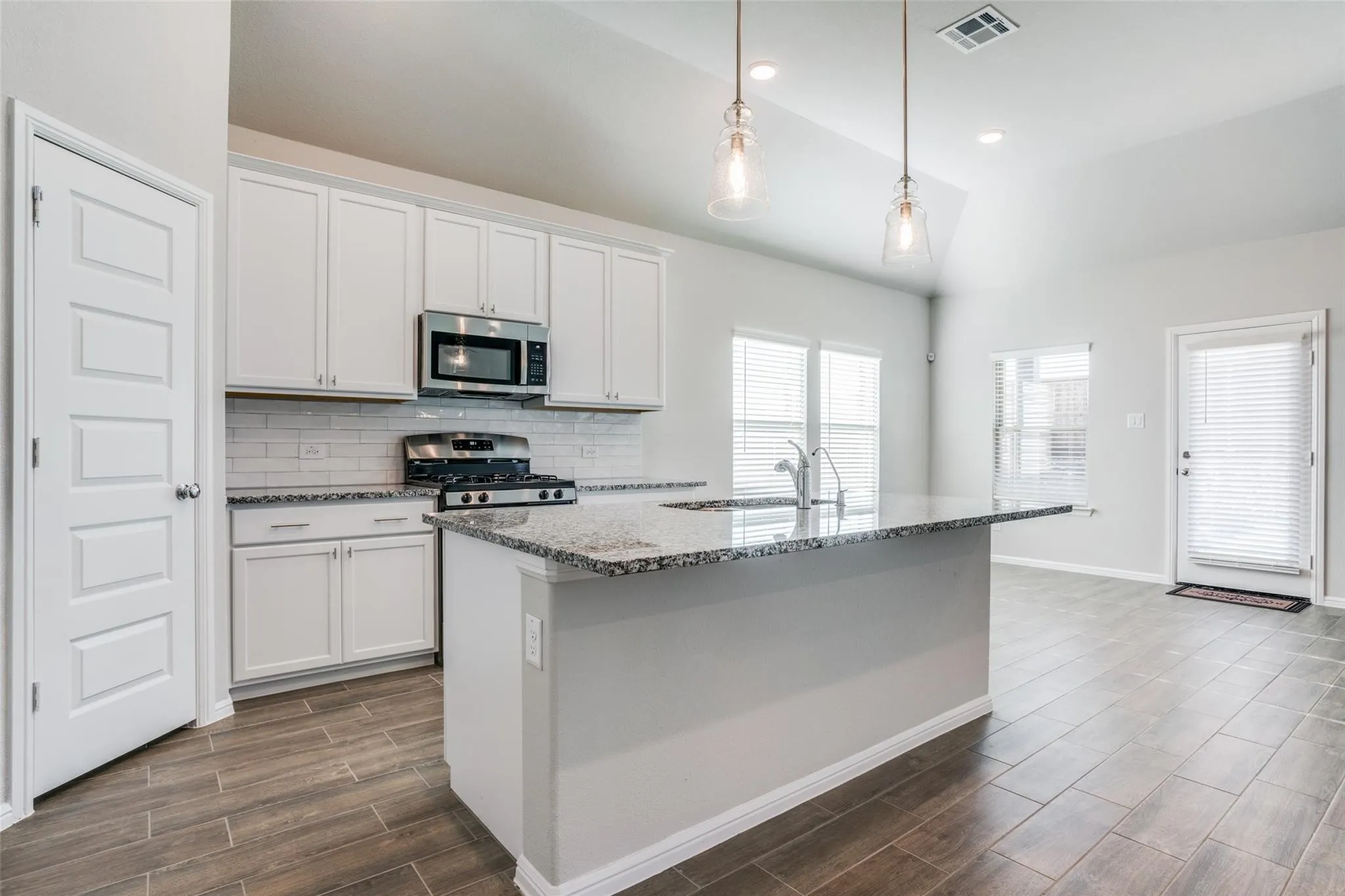 Single Family Residence For Rent in Denton County , 13140 Mizell Lane, Providence Village, Texas 76227, 4 Bedroom, 3 Bathroom, 2 Garage spaces, 2,479 Sqft, built in 2024, mls#21347736, Real Estate Agent in Providence Village, Homes For Rent in Denton county, Homes For Rent in Providence Village, Realtor in Providence Village Texas, Real Estate Brokerage Independent Realty Texas, Luminita Cordes Realtor