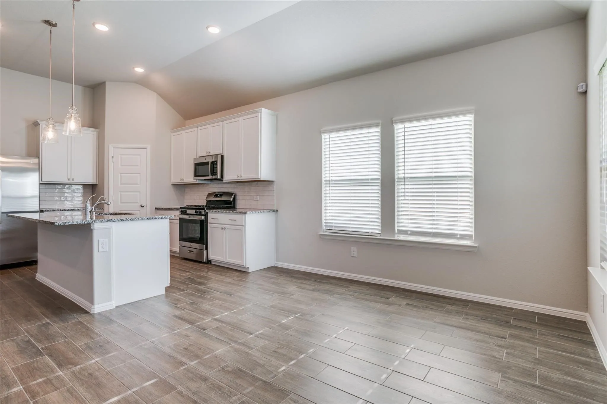 Single Family Residence For Rent in Denton County , 13140 Mizell Lane, Providence Village, Texas 76227, 4 Bedroom, 3 Bathroom, 2 Garage spaces, 2,479 Sqft, built in 2024, mls#21347736, Real Estate Agent in Providence Village, Homes For Rent in Denton county, Homes For Rent in Providence Village, Realtor in Providence Village Texas, Real Estate Brokerage Independent Realty Texas, Luminita Cordes Realtor
