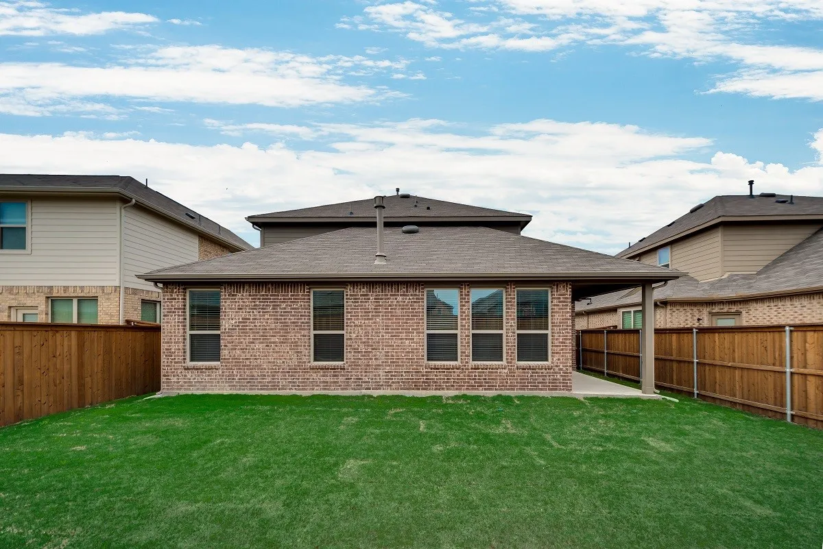 Single Family Residence For Rent in Denton County , 16700 Lincoln Park Lane, Prosper, Texas 75078, 5 Bedroom, 4 Bathroom, 2 Garage spaces, 3,427 Sqft, built in 2017, mls#21346709, Real Estate Agent in Prosper, Homes For Rent in Denton county, Homes For Rent in Prosper, Realtor in Prosper Texas, Real Estate Brokerage Independent Realty Texas, Luminita Cordes Realtor