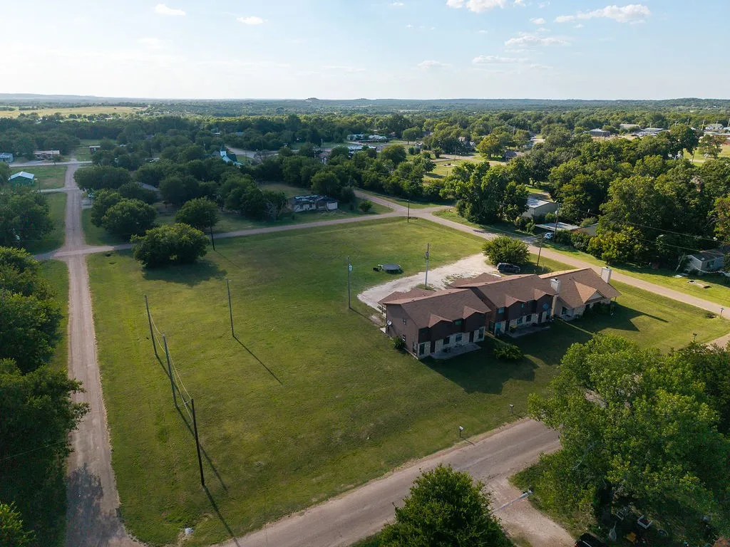 Duplex For Sale in Bosque County , 905-909 Shepherd Street, Morgan, Texas 76671, 16 Bedrooms, 12 Bathrooms, Garage spaces, 7,048 Sqft, built in 2001, Price $425,000, mls#21347849, Real Estate Agent in Morgan, Homes For Sale in Bosque county, Homes For Sale in Morgan, Realtor in Morgan Texas, Real Estate Brokerage Independent Realty Texas, Luminita Cordes Realtor