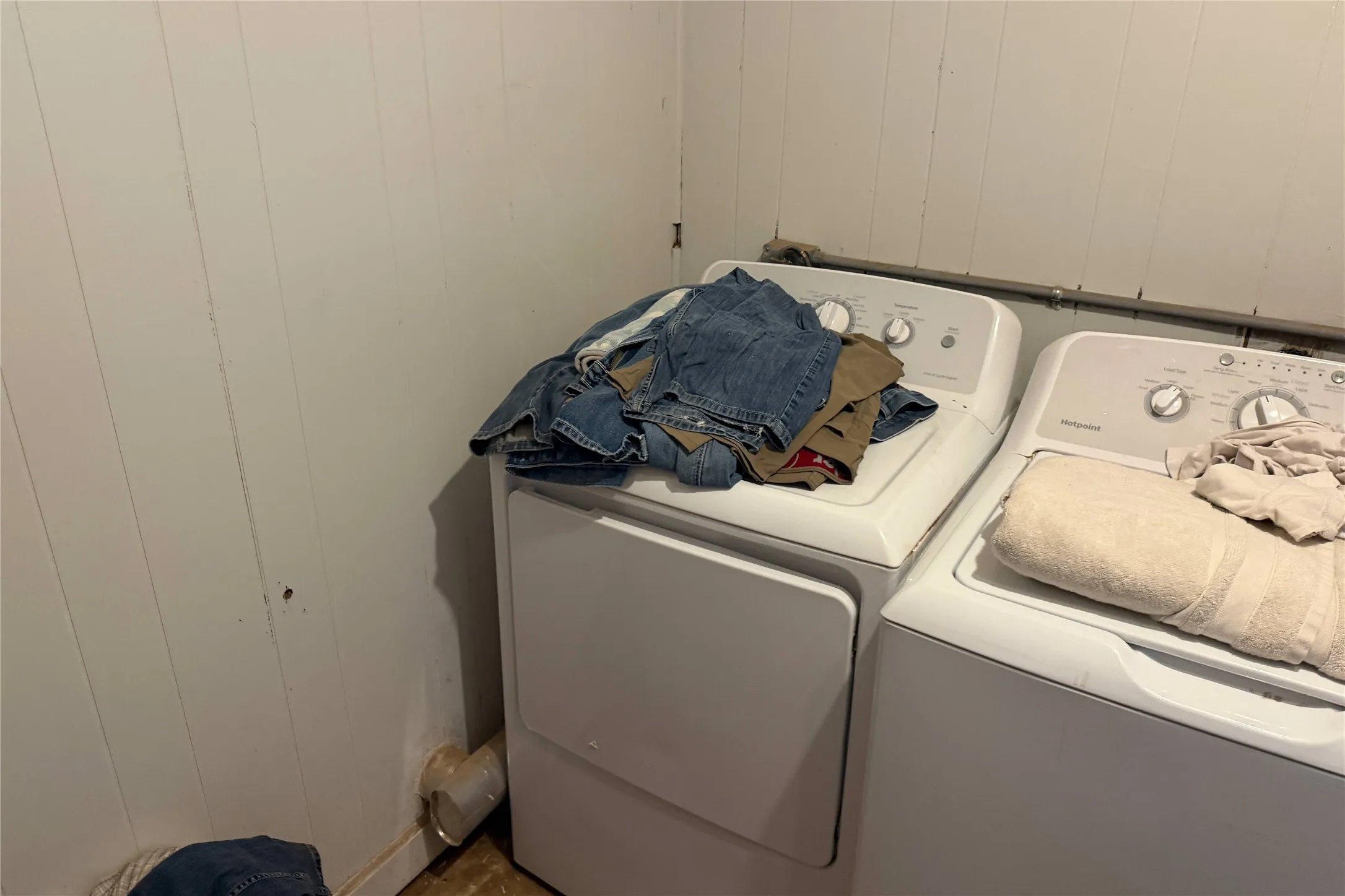 Single Family Residence For Sale in Cottle County , 1212 8th Street, Paducah, Texas 79252, 2 Bedroom, 1 Bathroom, Garage spaces, 952 Sqft, built in 1900, mls#21347883, Real Estate Agent in Paducah, Homes For Sale in Cottle county, Homes For Sale in Paducah, Realtor in Paducah Texas, Real Estate Brokerage Independent Realty Texas, Luminita Cordes Realtor