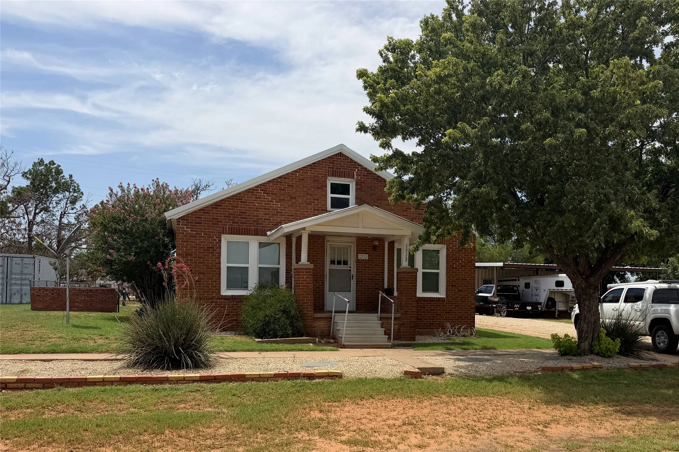 Single Family Residence For Sale in Cottle County , 1212 8th Street, Paducah, Texas 79252, 2 Bedroom, 1 Bathroom, Garage spaces, 952 Sqft, built in 1900, mls#21347883, Real Estate Agent in Paducah, Homes For Sale in Cottle county, Homes For Sale in Paducah, Realtor in Paducah Texas, Real Estate Brokerage Independent Realty Texas, Luminita Cordes Realtor