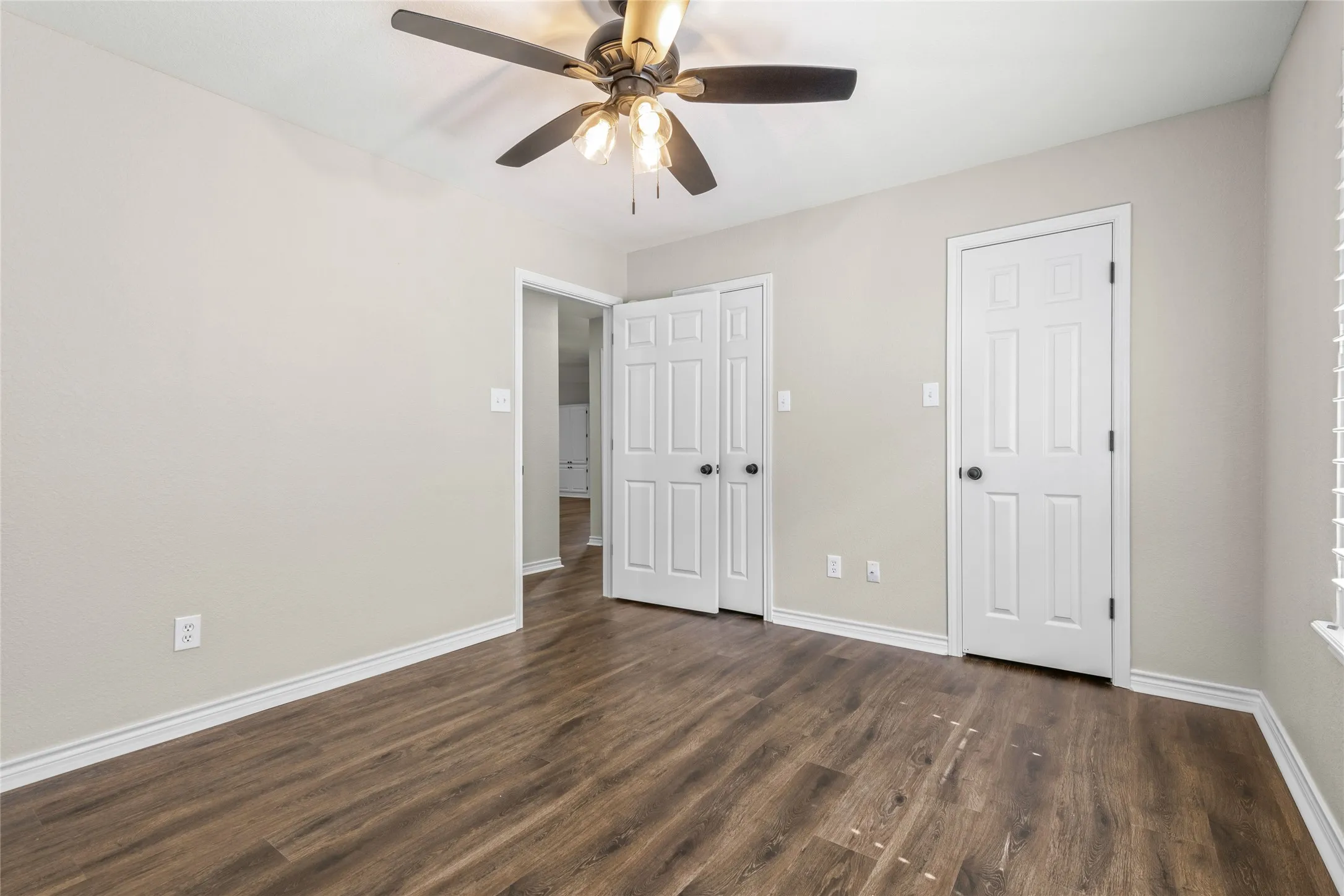 Single Family Residence For Sale in Taylor County , 6134 Laurel Court, Abilene, Texas 79606, 4 Bedroom, 3 Bathroom, 2 Garage spaces, 2,539 Sqft, built in 1997, mls#21347805, Real Estate Agent in Abilene, Homes For Sale in Taylor county, Homes For Sale in Abilene, Realtor in Abilene Texas, Real Estate Brokerage Independent Realty Texas, Luminita Cordes Realtor