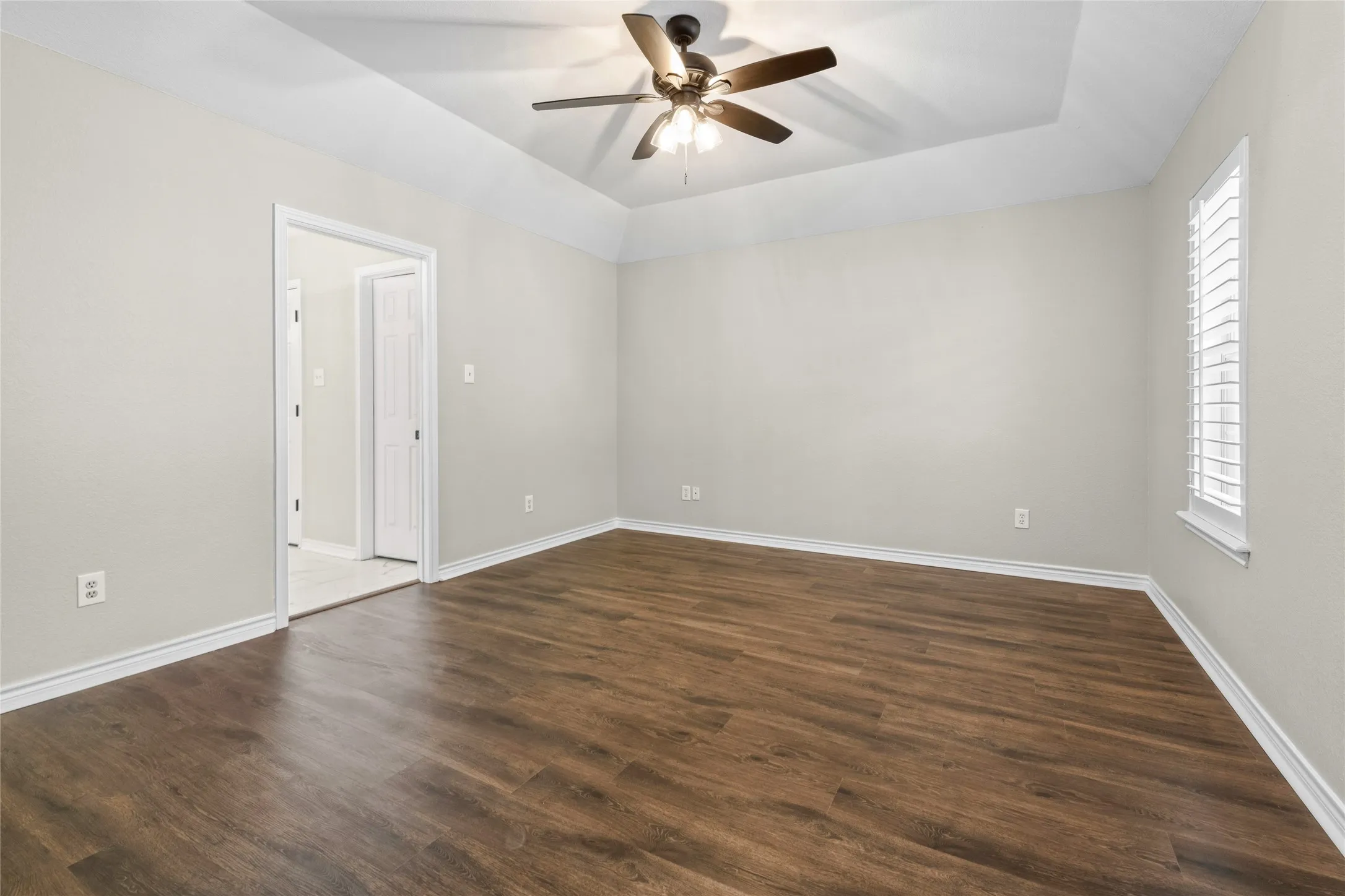 Single Family Residence For Sale in Taylor County , 6134 Laurel Court, Abilene, Texas 79606, 4 Bedroom, 3 Bathroom, 2 Garage spaces, 2,539 Sqft, built in 1997, mls#21347805, Real Estate Agent in Abilene, Homes For Sale in Taylor county, Homes For Sale in Abilene, Realtor in Abilene Texas, Real Estate Brokerage Independent Realty Texas, Luminita Cordes Realtor