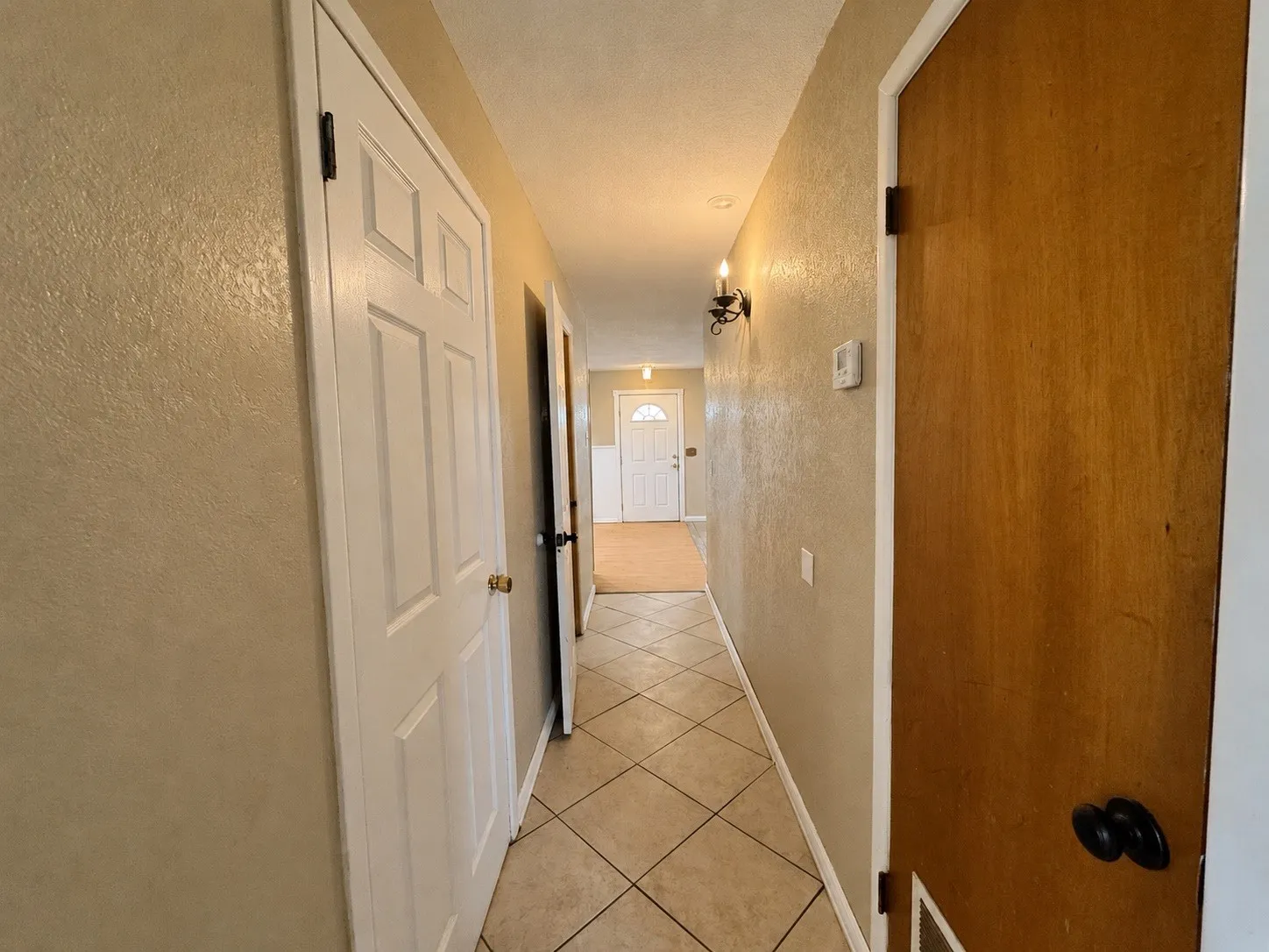Single Family Residence For Sale in Brown County , 6904 Clover Leaf Drive, Brownwood, Texas 76801, 3 Bedroom, 3 Bathroom, Garage spaces, 1,800 Sqft, built in 0, mls#21347497, Real Estate Agent in Brownwood, Homes For Sale in Brown county, Homes For Sale in Brownwood, Realtor in Brownwood Texas, Real Estate Brokerage Independent Realty Texas, Luminita Cordes Realtor