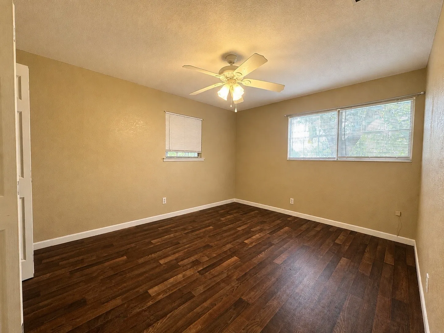 Single Family Residence For Sale in Brown County , 6904 Clover Leaf Drive, Brownwood, Texas 76801, 3 Bedroom, 3 Bathroom, Garage spaces, 1,800 Sqft, built in 0, mls#21347497, Real Estate Agent in Brownwood, Homes For Sale in Brown county, Homes For Sale in Brownwood, Realtor in Brownwood Texas, Real Estate Brokerage Independent Realty Texas, Luminita Cordes Realtor