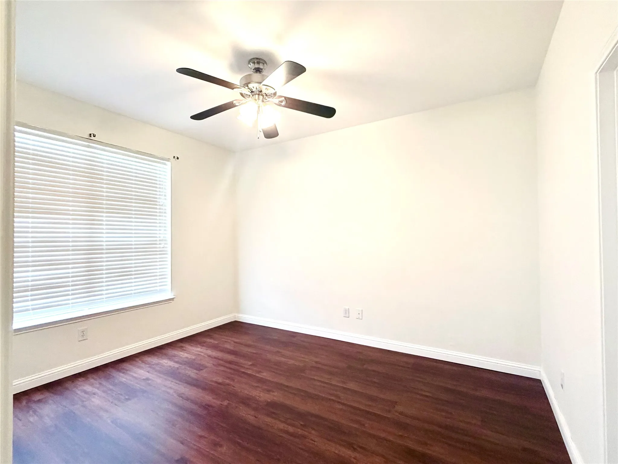 Single Family Residence For Rent in Collin County , 10109 Samantha Drive, Frisco, Texas 75035, 4 Bedrooms, 3 Bathrooms, 2 Garage spaces, 3,024 Sqft, built in 1994, Price $3,200, mls#21347902, Real Estate Agent in Frisco, Homes For Rent in Collin county, Homes For Rent in Frisco, Realtor in Frisco Texas, Real Estate Brokerage Independent Realty Texas, Luminita Cordes Realtor