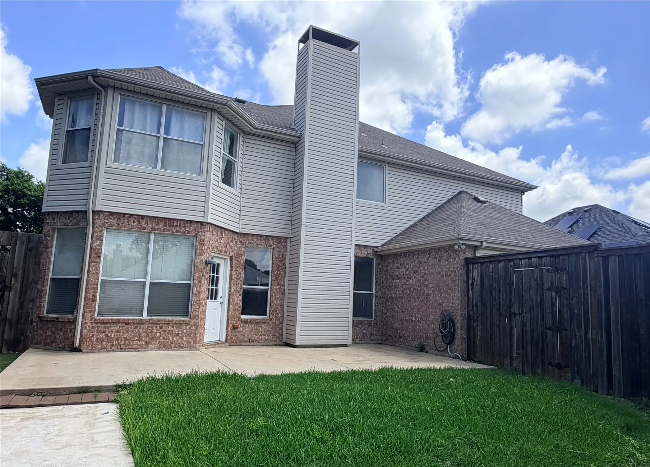 Single Family Residence For Rent in Collin County , 10109 Samantha Drive, Frisco, Texas 75035, 4 Bedrooms, 3 Bathrooms, 2 Garage spaces, 3,024 Sqft, built in 1994, Price $3,200, mls#21347902, Real Estate Agent in Frisco, Homes For Rent in Collin county, Homes For Rent in Frisco, Realtor in Frisco Texas, Real Estate Brokerage Independent Realty Texas, Luminita Cordes Realtor