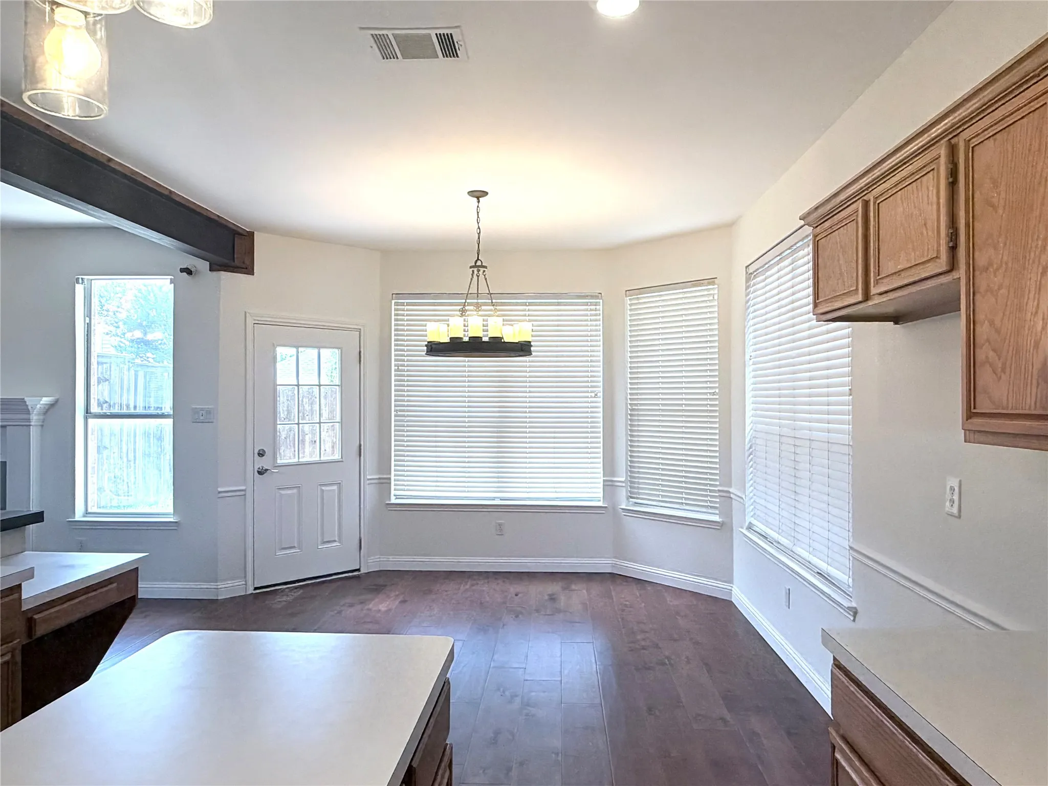Single Family Residence For Rent in Collin County , 10109 Samantha Drive, Frisco, Texas 75035, 4 Bedrooms, 3 Bathrooms, 2 Garage spaces, 3,024 Sqft, built in 1994, Price $3,200, mls#21347902, Real Estate Agent in Frisco, Homes For Rent in Collin county, Homes For Rent in Frisco, Realtor in Frisco Texas, Real Estate Brokerage Independent Realty Texas, Luminita Cordes Realtor