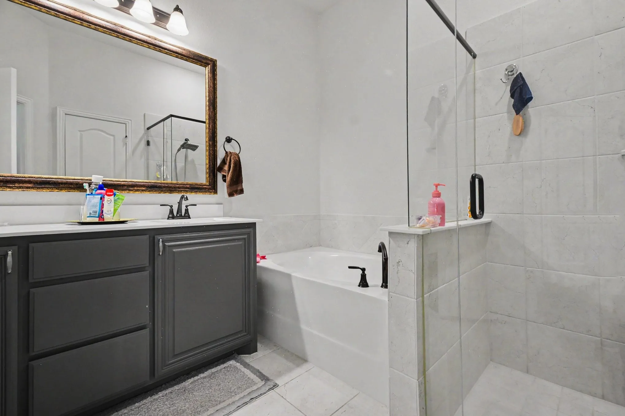 Single Family Residence For Sale in Dallas County , 3109 Mountcross Road, Mesquite, Texas 75181, 4 Bedroom, 3 Bathroom, 2 Garage spaces, 2,435 Sqft, built in 2022, mls#21343759, Real Estate Agent in Mesquite, Homes For Sale in Dallas county, Homes For Sale in Mesquite, Realtor in Mesquite Texas, Real Estate Brokerage Independent Realty Texas, Luminita Cordes Realtor
