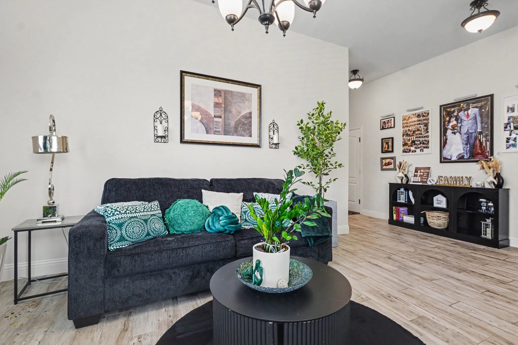 Single Family Residence For Sale in Dallas County , 3109 Mountcross Road, Mesquite, Texas 75181, 4 Bedroom, 3 Bathroom, 2 Garage spaces, 2,435 Sqft, built in 2022, mls#21343759, Real Estate Agent in Mesquite, Homes For Sale in Dallas county, Homes For Sale in Mesquite, Realtor in Mesquite Texas, Real Estate Brokerage Independent Realty Texas, Luminita Cordes Realtor