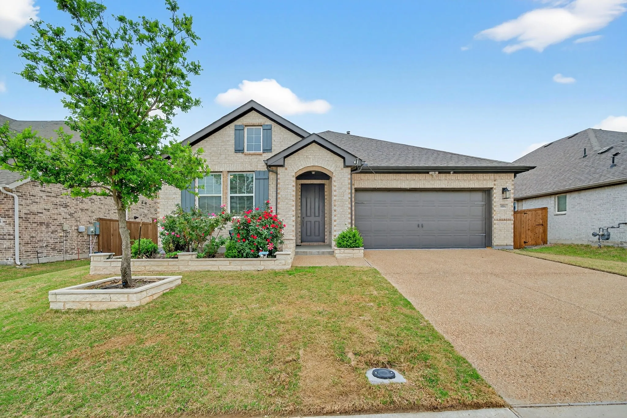 Single Family Residence For Sale in Collin County , 4004 Blue Stem Boulevard, Melissa, Texas 75454, 4 Bedrooms, 2 Bathrooms, 2 Garage spaces, 1,991 Sqft, built in 2021, Price $390,000, mls#21347919, Real Estate Agent in Melissa, Homes For Sale in Collin county, Homes For Sale in Melissa, Realtor in Melissa Texas, Real Estate Brokerage Independent Realty Texas, Luminita Cordes Realtor