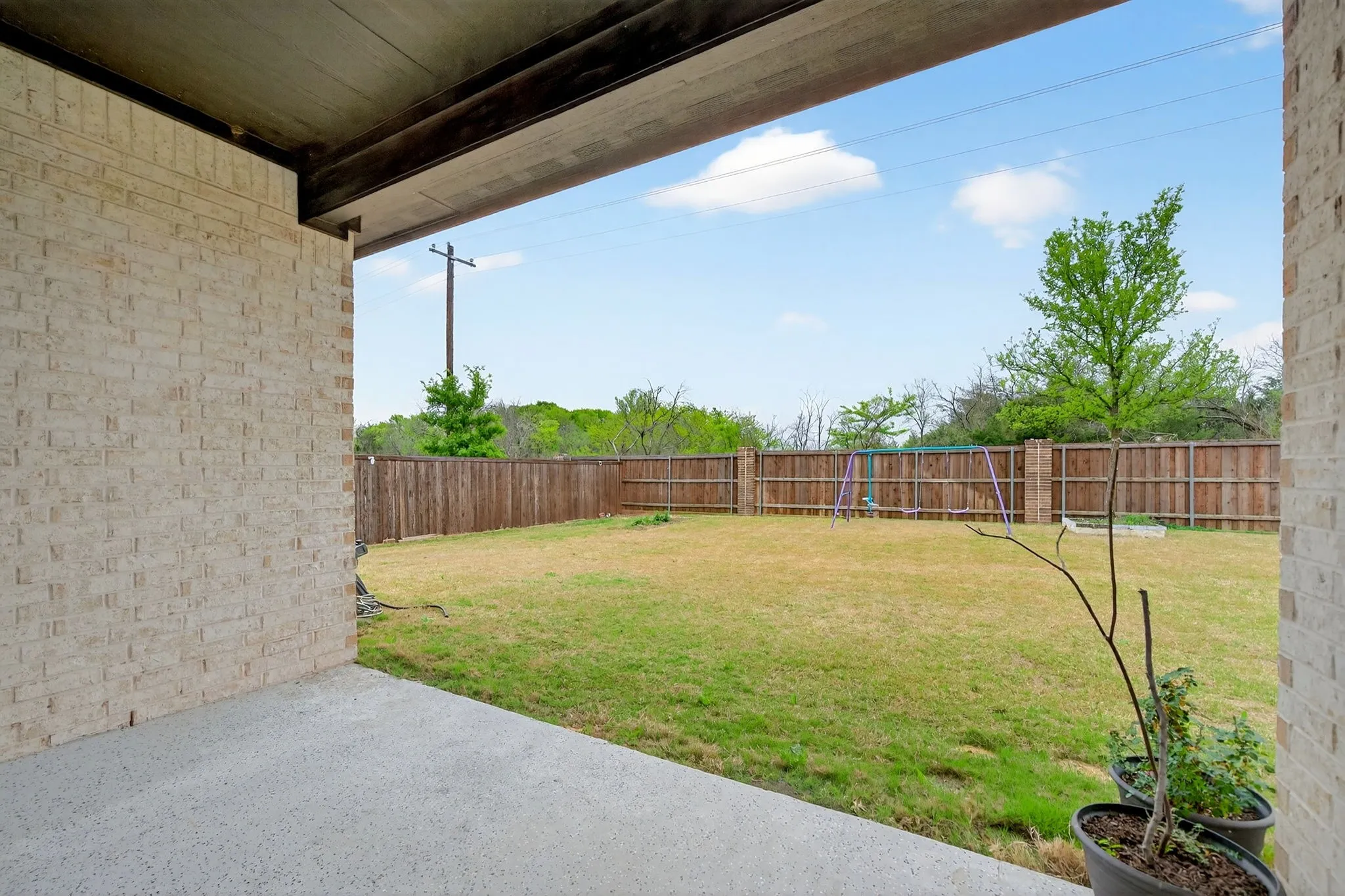 Single Family Residence For Sale in Collin County , 4004 Blue Stem Boulevard, Melissa, Texas 75454, 4 Bedrooms, 2 Bathrooms, 2 Garage spaces, 1,991 Sqft, built in 2021, Price $390,000, mls#21347919, Real Estate Agent in Melissa, Homes For Sale in Collin county, Homes For Sale in Melissa, Realtor in Melissa Texas, Real Estate Brokerage Independent Realty Texas, Luminita Cordes Realtor