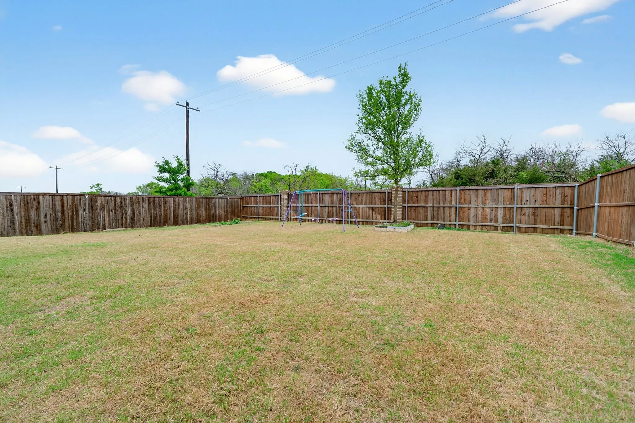 Single Family Residence For Sale in Collin County , 4004 Blue Stem Boulevard, Melissa, Texas 75454, 4 Bedrooms, 2 Bathrooms, 2 Garage spaces, 1,991 Sqft, built in 2021, Price $390,000, mls#21347919, Real Estate Agent in Melissa, Homes For Sale in Collin county, Homes For Sale in Melissa, Realtor in Melissa Texas, Real Estate Brokerage Independent Realty Texas, Luminita Cordes Realtor