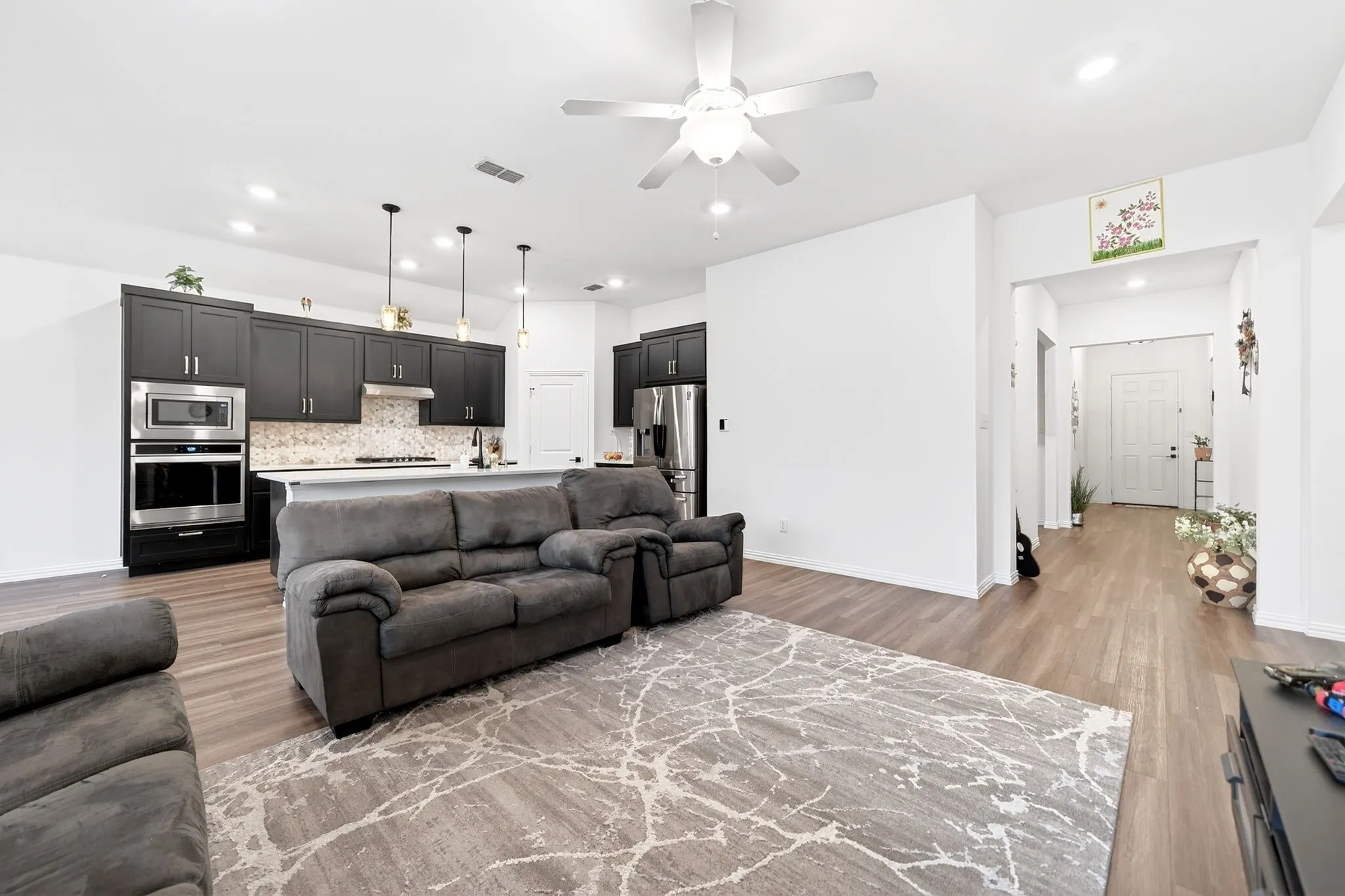 Single Family Residence For Sale in Collin County , 4004 Blue Stem Boulevard, Melissa, Texas 75454, 4 Bedrooms, 2 Bathrooms, 2 Garage spaces, 1,991 Sqft, built in 2021, Price $390,000, mls#21347919, Real Estate Agent in Melissa, Homes For Sale in Collin county, Homes For Sale in Melissa, Realtor in Melissa Texas, Real Estate Brokerage Independent Realty Texas, Luminita Cordes Realtor