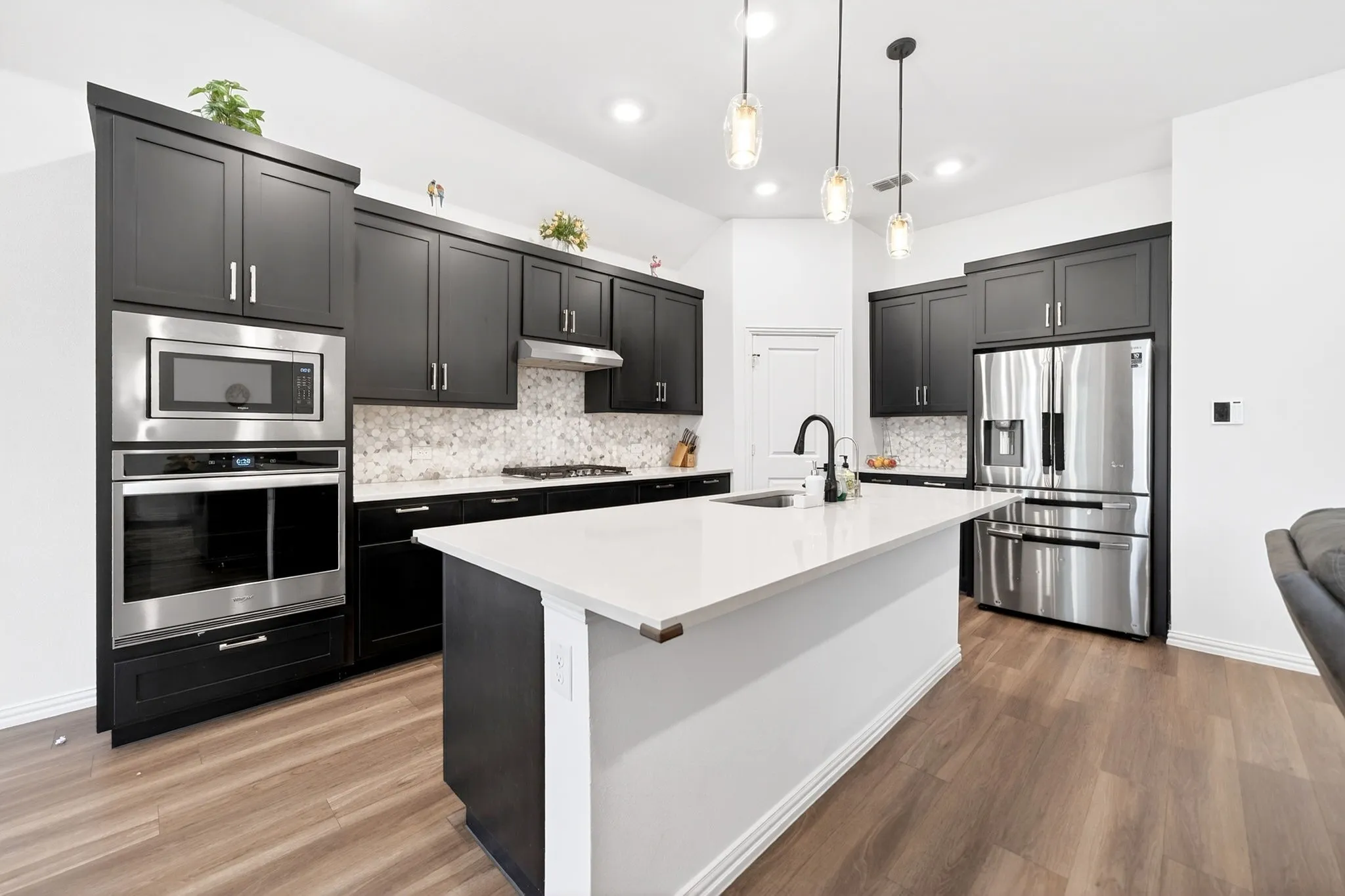 Single Family Residence For Sale in Collin County , 4004 Blue Stem Boulevard, Melissa, Texas 75454, 4 Bedrooms, 2 Bathrooms, 2 Garage spaces, 1,991 Sqft, built in 2021, Price $390,000, mls#21347919, Real Estate Agent in Melissa, Homes For Sale in Collin county, Homes For Sale in Melissa, Realtor in Melissa Texas, Real Estate Brokerage Independent Realty Texas, Luminita Cordes Realtor