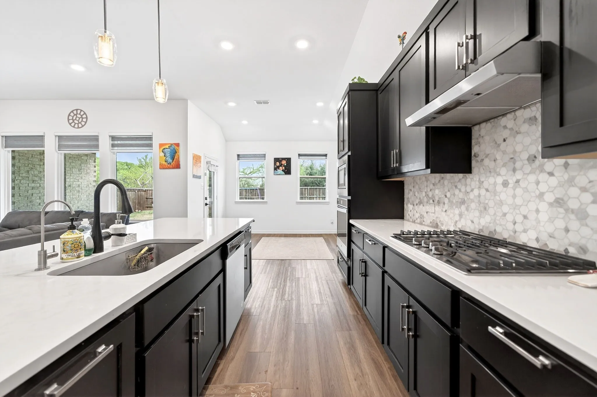 Single Family Residence For Sale in Collin County , 4004 Blue Stem Boulevard, Melissa, Texas 75454, 4 Bedrooms, 2 Bathrooms, 2 Garage spaces, 1,991 Sqft, built in 2021, Price $390,000, mls#21347919, Real Estate Agent in Melissa, Homes For Sale in Collin county, Homes For Sale in Melissa, Realtor in Melissa Texas, Real Estate Brokerage Independent Realty Texas, Luminita Cordes Realtor