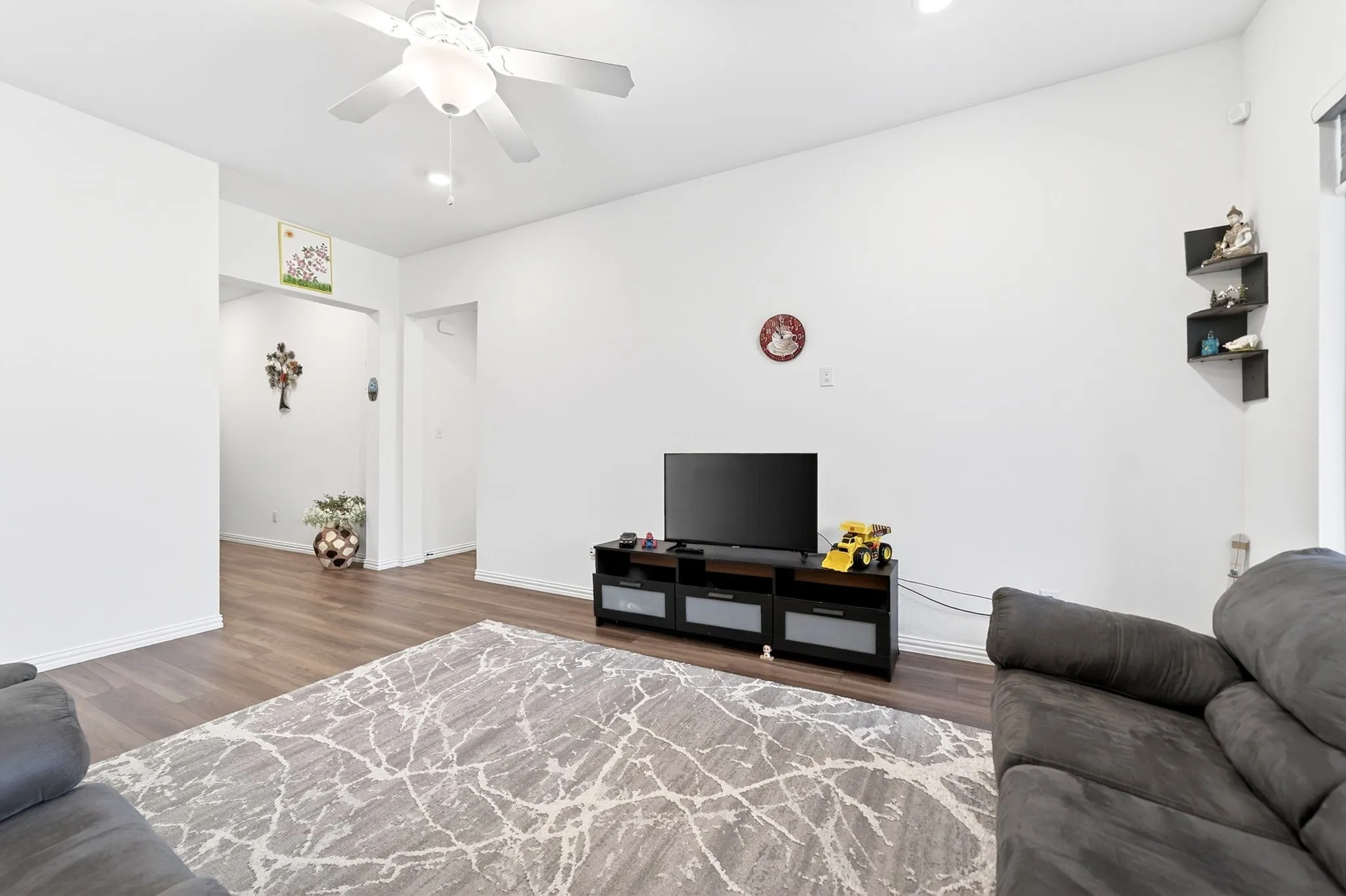 Single Family Residence For Sale in Collin County , 4004 Blue Stem Boulevard, Melissa, Texas 75454, 4 Bedrooms, 2 Bathrooms, 2 Garage spaces, 1,991 Sqft, built in 2021, Price $390,000, mls#21347919, Real Estate Agent in Melissa, Homes For Sale in Collin county, Homes For Sale in Melissa, Realtor in Melissa Texas, Real Estate Brokerage Independent Realty Texas, Luminita Cordes Realtor