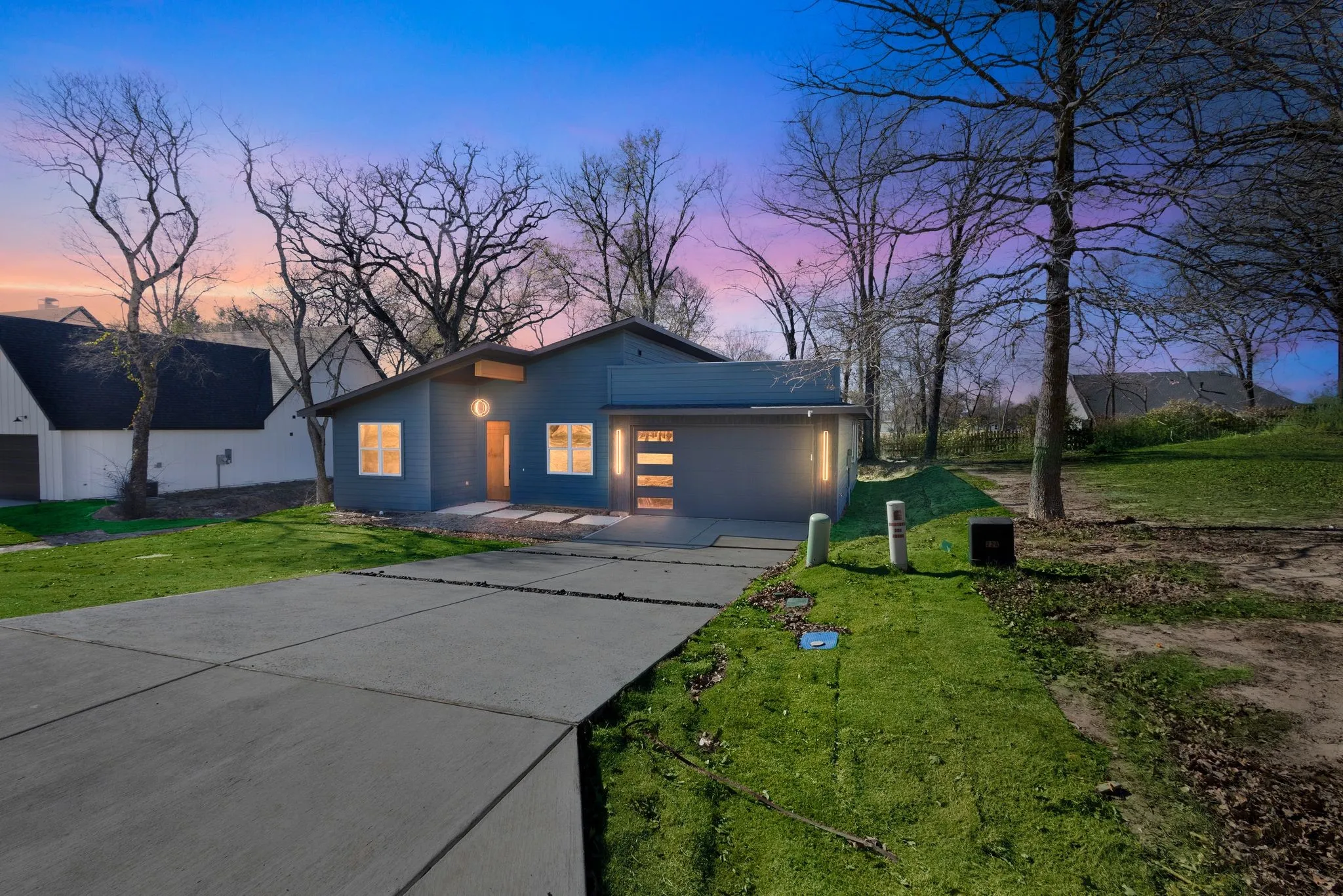 Single Family Residence For Rent in Kaufman County , 320 Splitrail Drive, Mabank, Texas 75143, 3 Bedroom, 3 Bathroom, 2 Garage spaces, 1,744 Sqft, built in 2024, mls#21347899, Real Estate Agent in Mabank, Homes For Rent in Kaufman county, Homes For Rent in Mabank, Realtor in Mabank Texas, Real Estate Brokerage Independent Realty Texas, Luminita Cordes Realtor