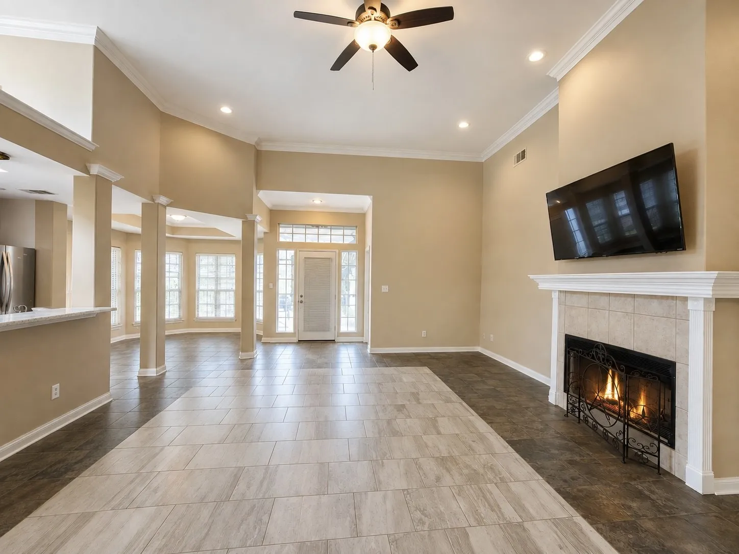 Single Family Residence For Sale in Kaufman County , 17506 Country Club Drive, Kemp, Texas 75143, 4 Bedroom, 2 Bathroom, 2 Garage spaces, 1,960 Sqft, built in 2000, mls#21347896, Real Estate Agent in Kemp, Homes For Sale in Kaufman county, Homes For Sale in Kemp, Realtor in Kemp Texas, Real Estate Brokerage Independent Realty Texas, Luminita Cordes Realtor
