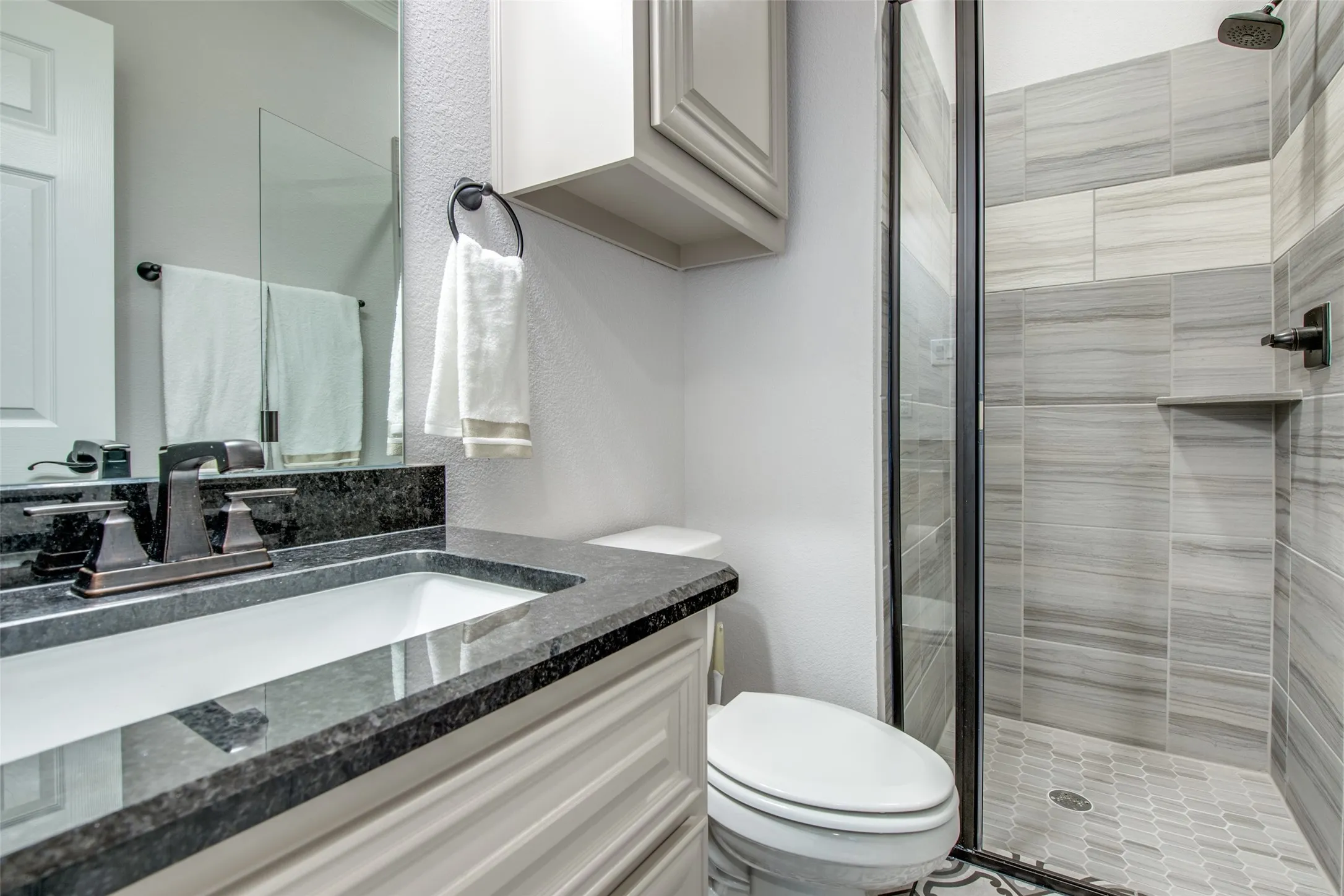 Single Family Residence For Sale in Collin County , 1209 Summer Lane, Mc Kinney, Texas 75071, 5 Bedroom, 4 Bathroom, 2 Garage spaces, 4,186 Sqft, built in 2017, mls#21347928, Real Estate Agent in Mc Kinney, Homes For Sale in Collin county, Homes For Sale in Mc Kinney, Realtor in Mc Kinney Texas, Real Estate Brokerage Independent Realty Texas, Luminita Cordes Realtor