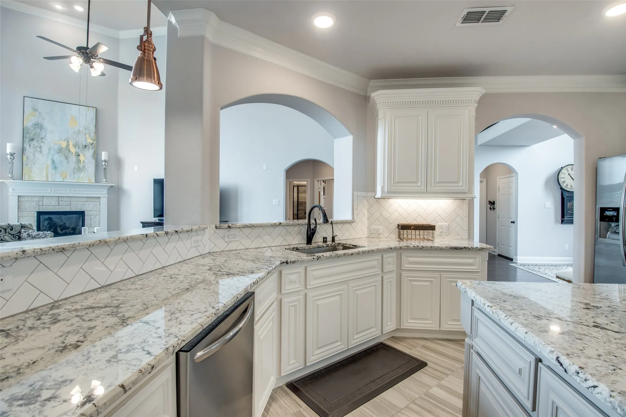 Single Family Residence For Sale in Collin County , 1209 Summer Lane, Mc Kinney, Texas 75071, 5 Bedroom, 4 Bathroom, 2 Garage spaces, 4,186 Sqft, built in 2017, mls#21347928, Real Estate Agent in Mc Kinney, Homes For Sale in Collin county, Homes For Sale in Mc Kinney, Realtor in Mc Kinney Texas, Real Estate Brokerage Independent Realty Texas, Luminita Cordes Realtor
